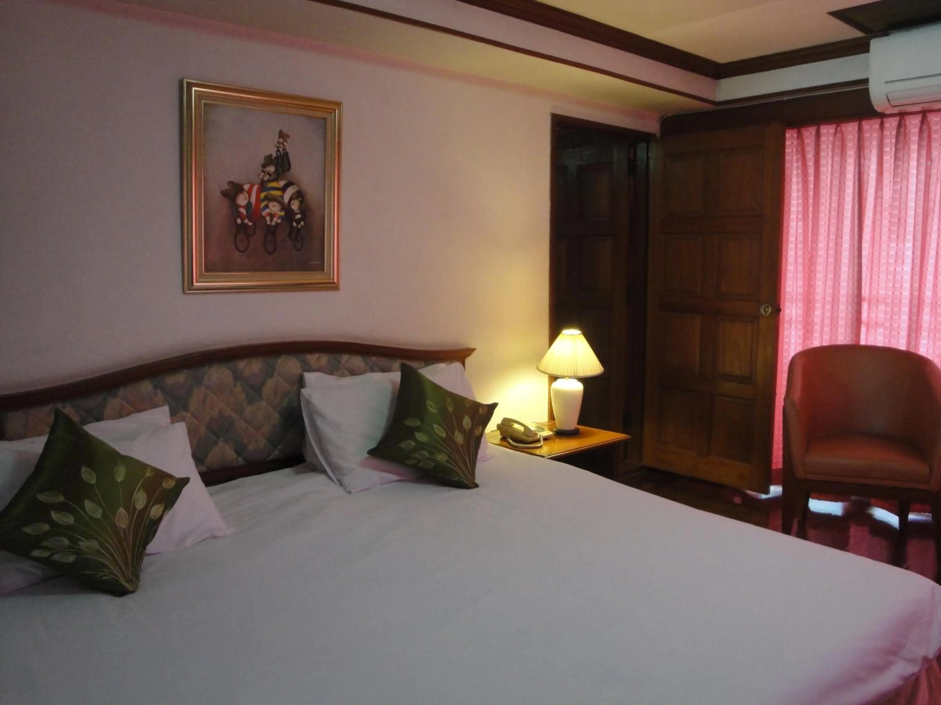 Bed in Interchange Tower Serviced Apartment - SHA Extra Plus