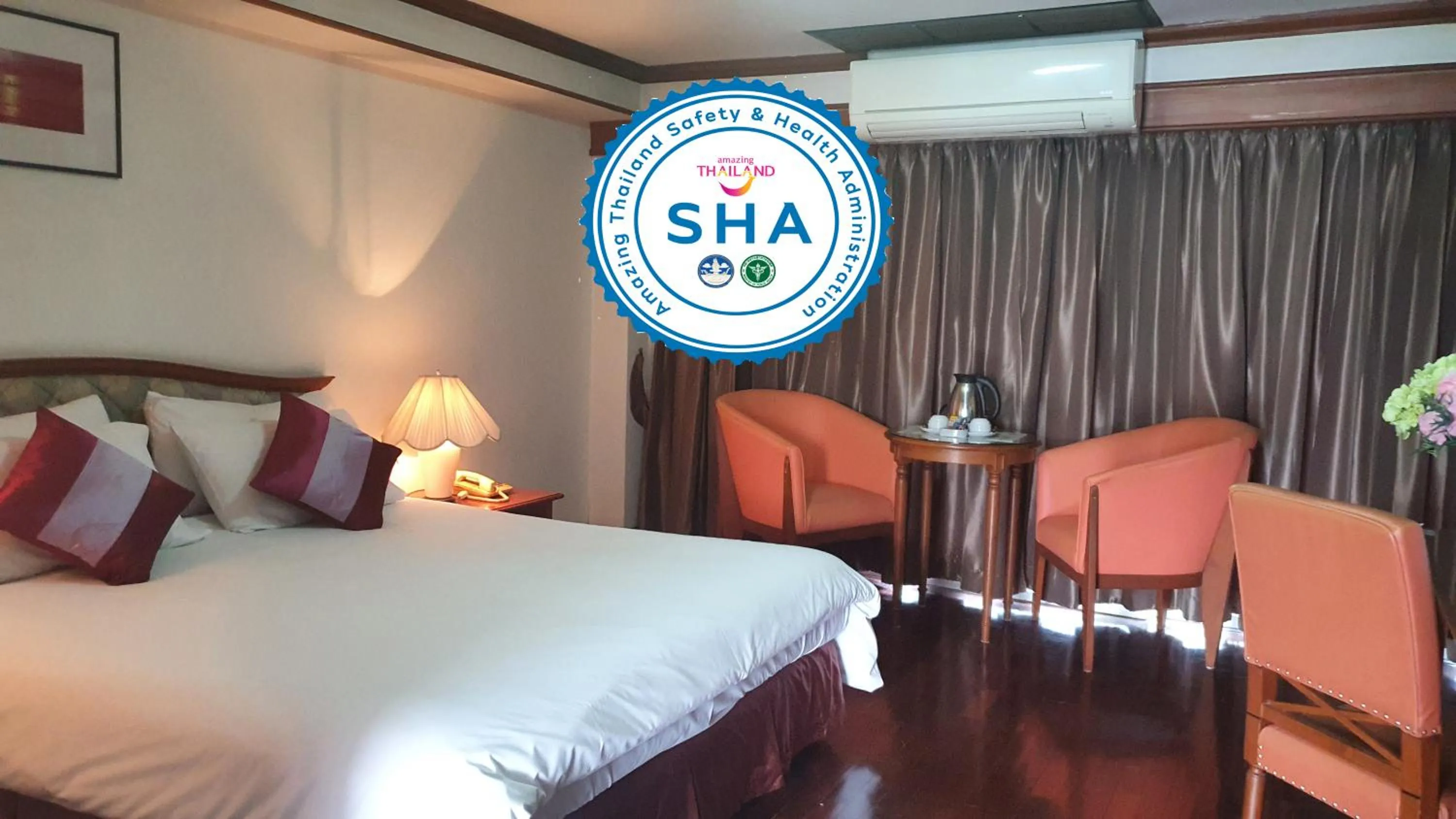 Bedroom, Bed in Interchange Tower Serviced Apartment - SHA Extra Plus