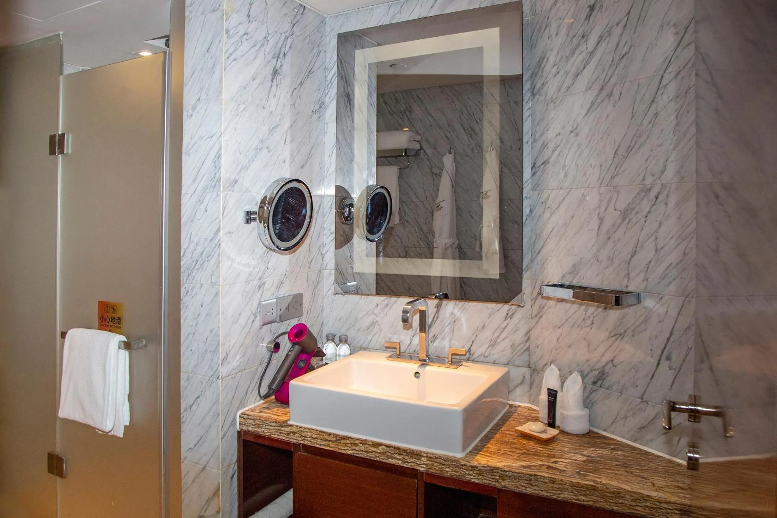 Toilet in MGM Grand Sanya