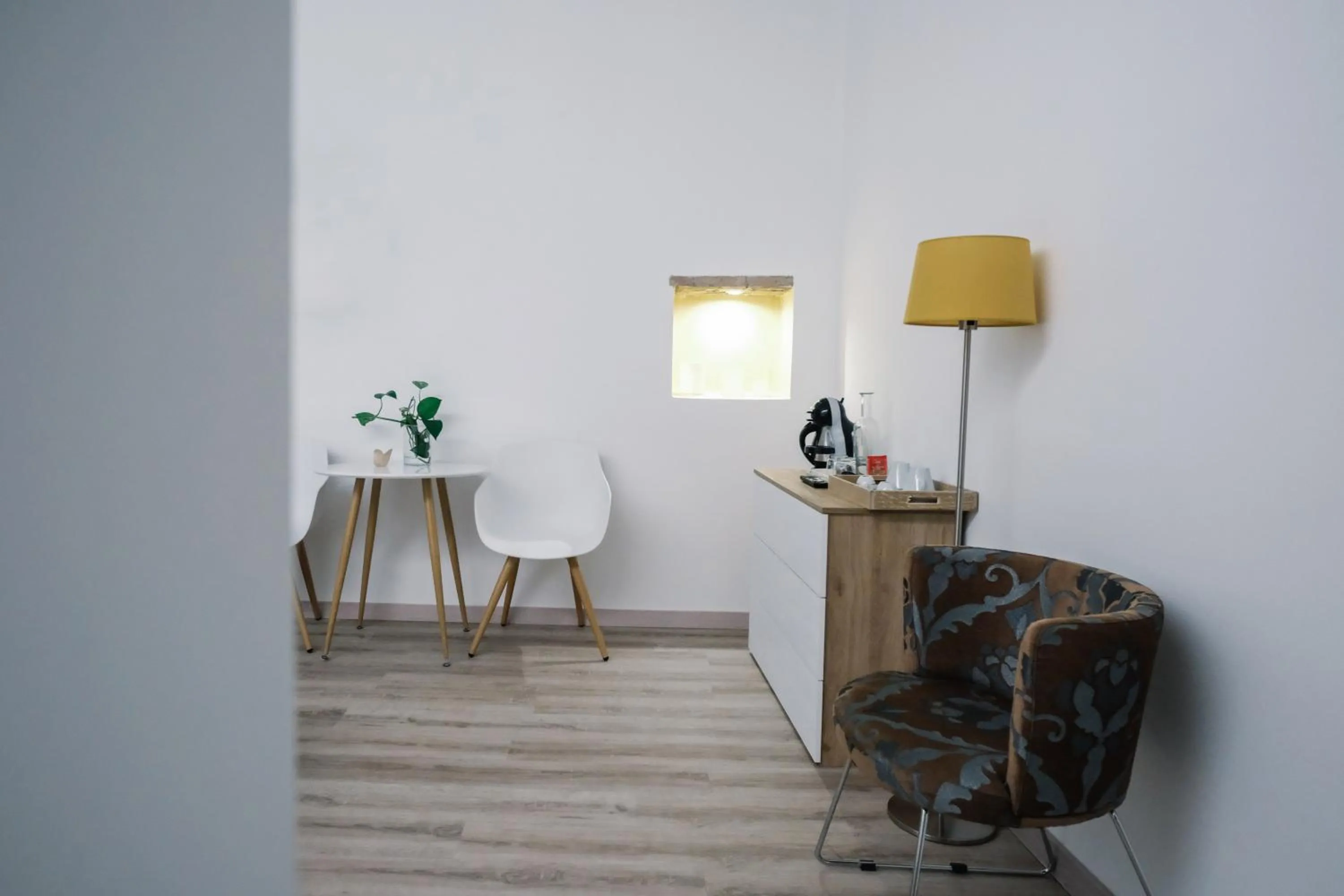 Coffee/tea facilities in Flora Inn, Scotti's House - Due passi in centro