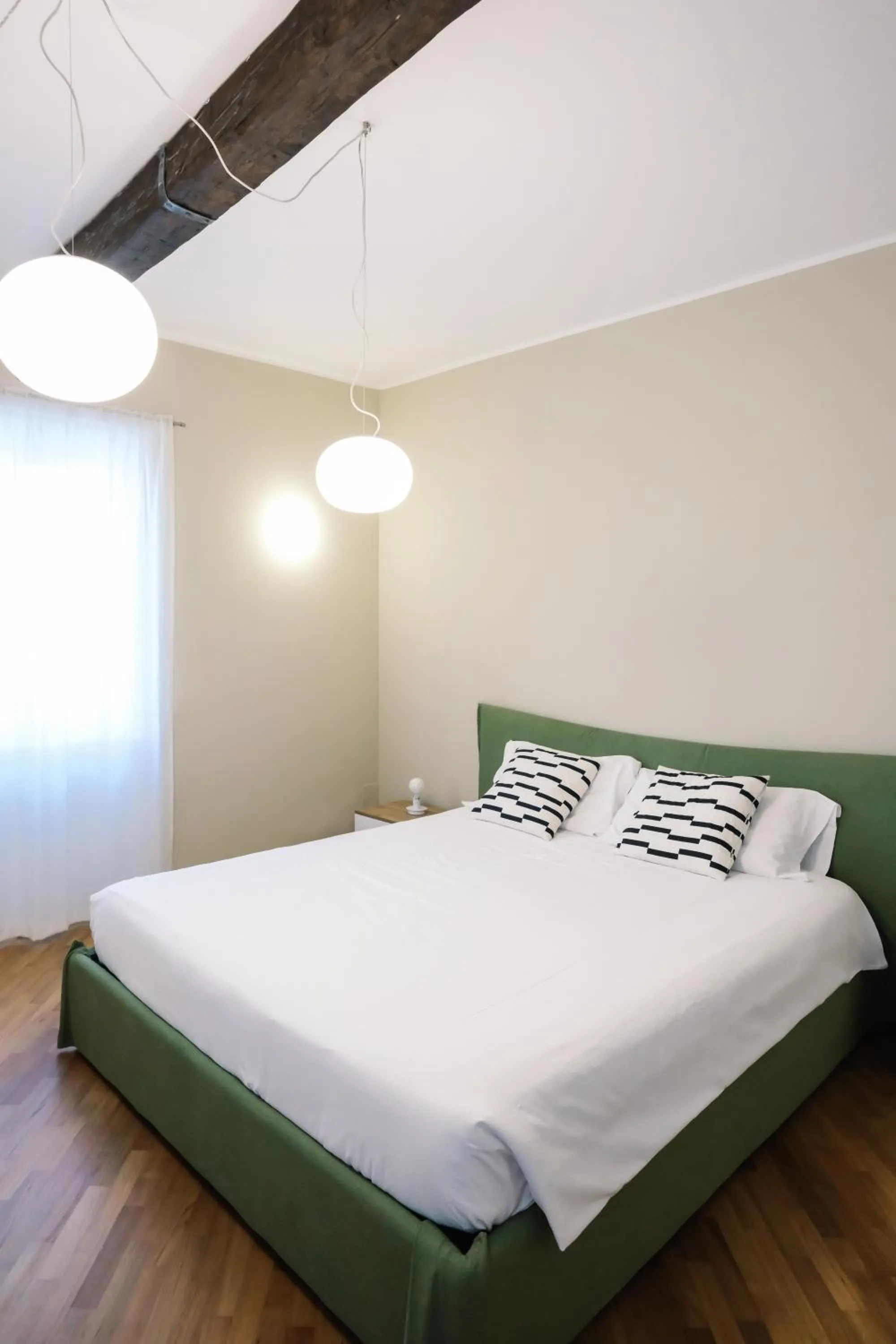 Bed in Flora Inn, Scotti's House - Due passi in centro