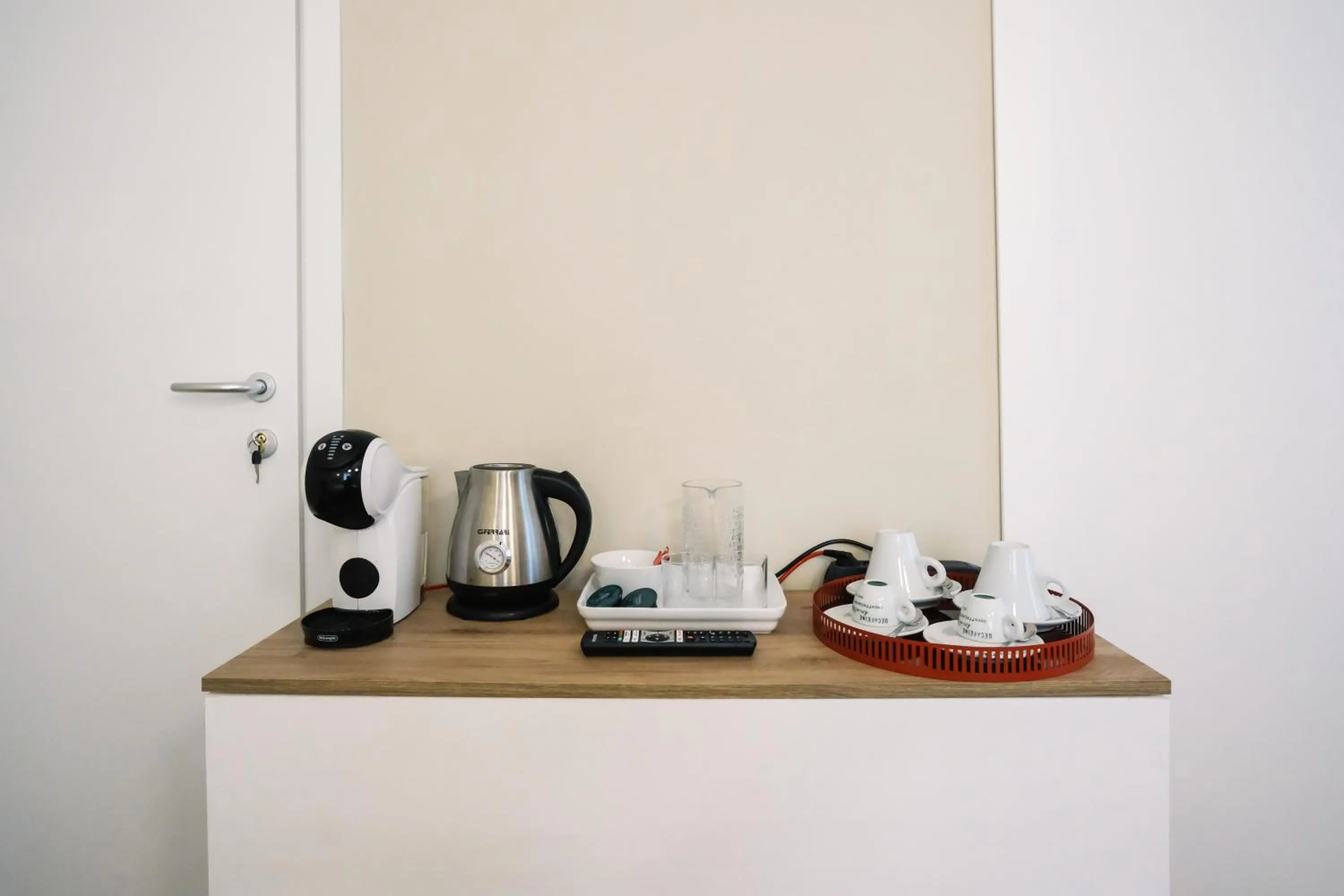 Coffee/tea facilities in Flora Inn, Scotti's House - Due passi in centro