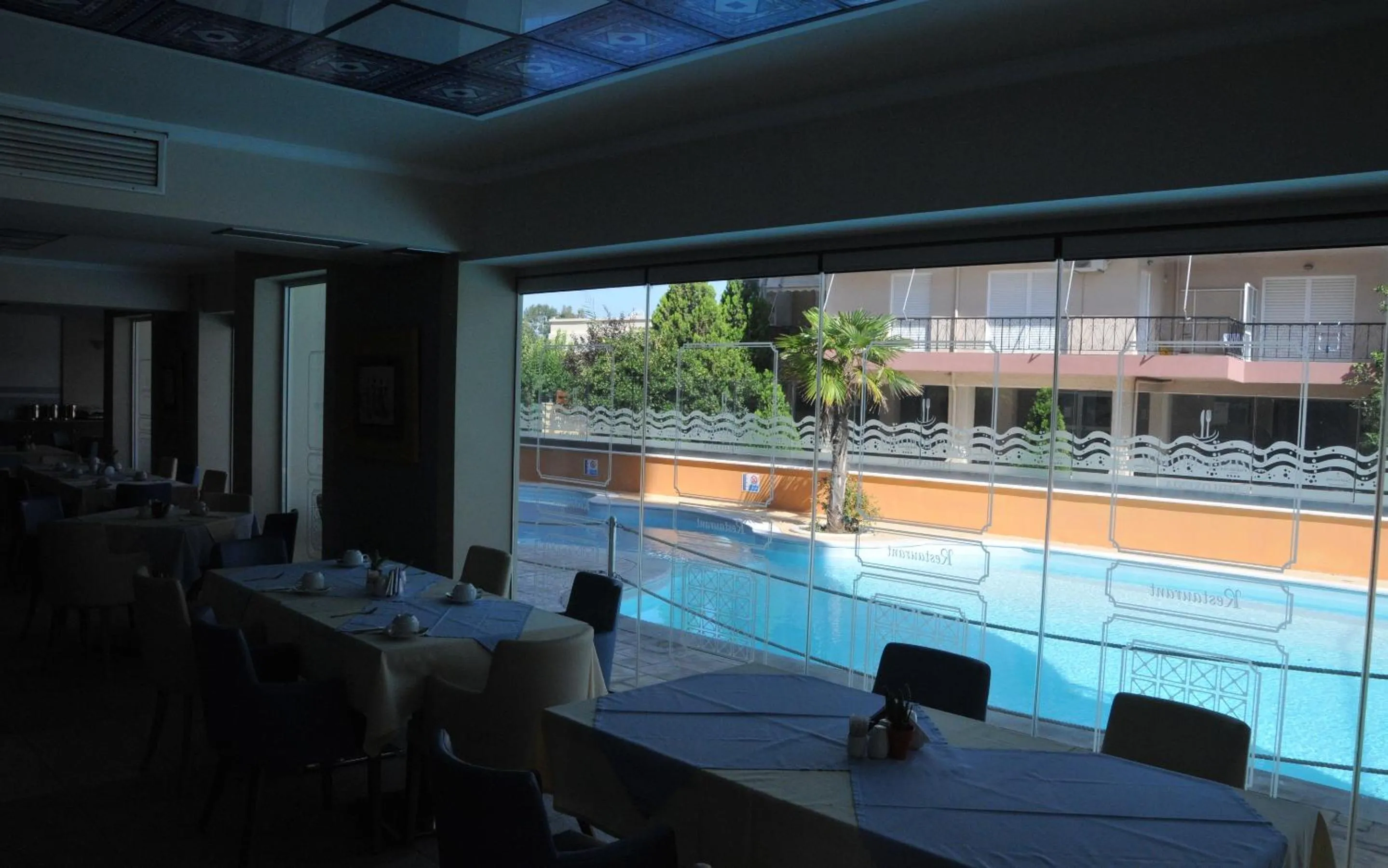 Restaurant/places to eat in Philoxenia Hotel