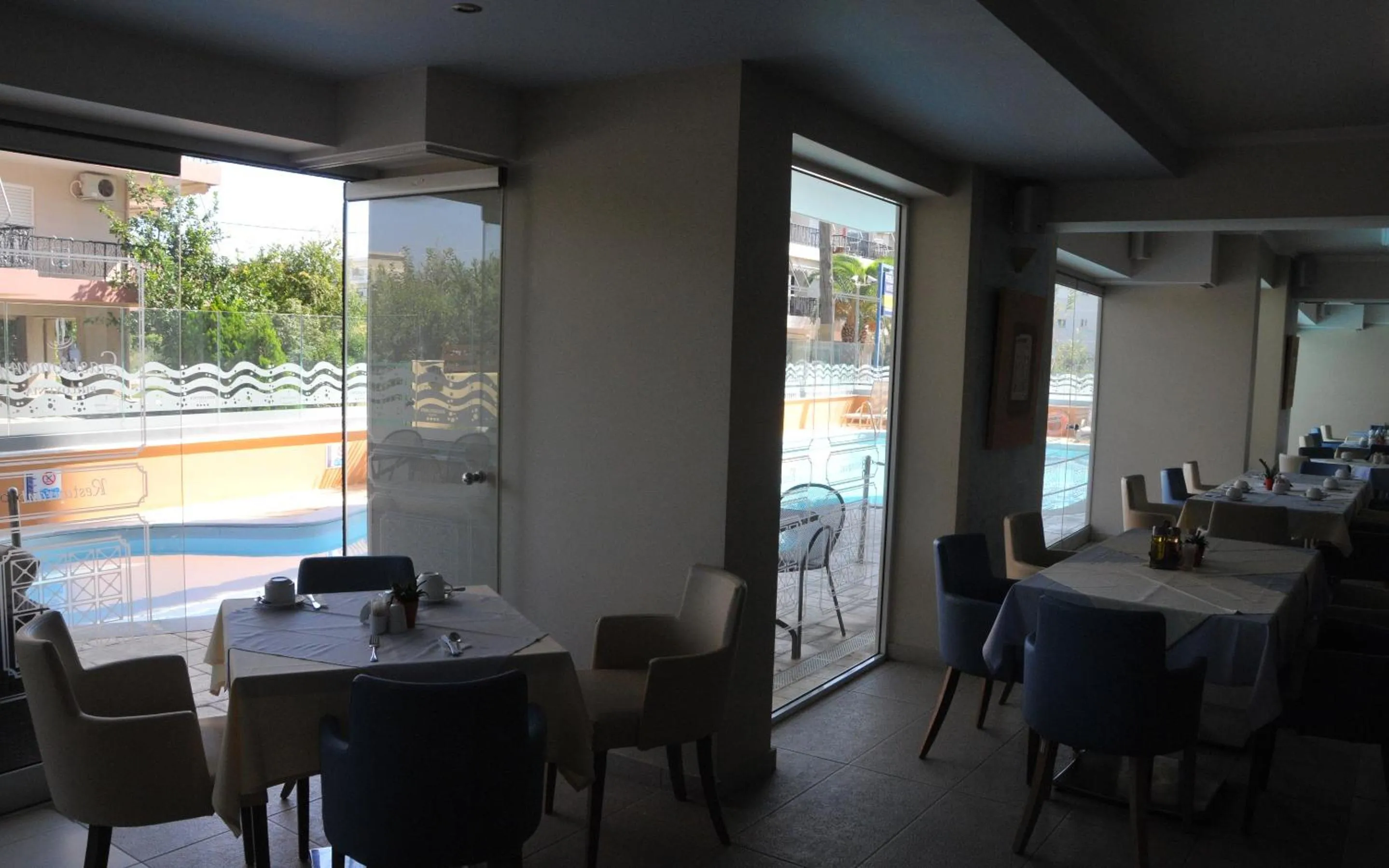 Restaurant/places to eat in Philoxenia Hotel