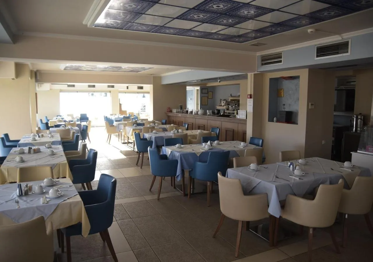 Restaurant/places to eat in Philoxenia Hotel