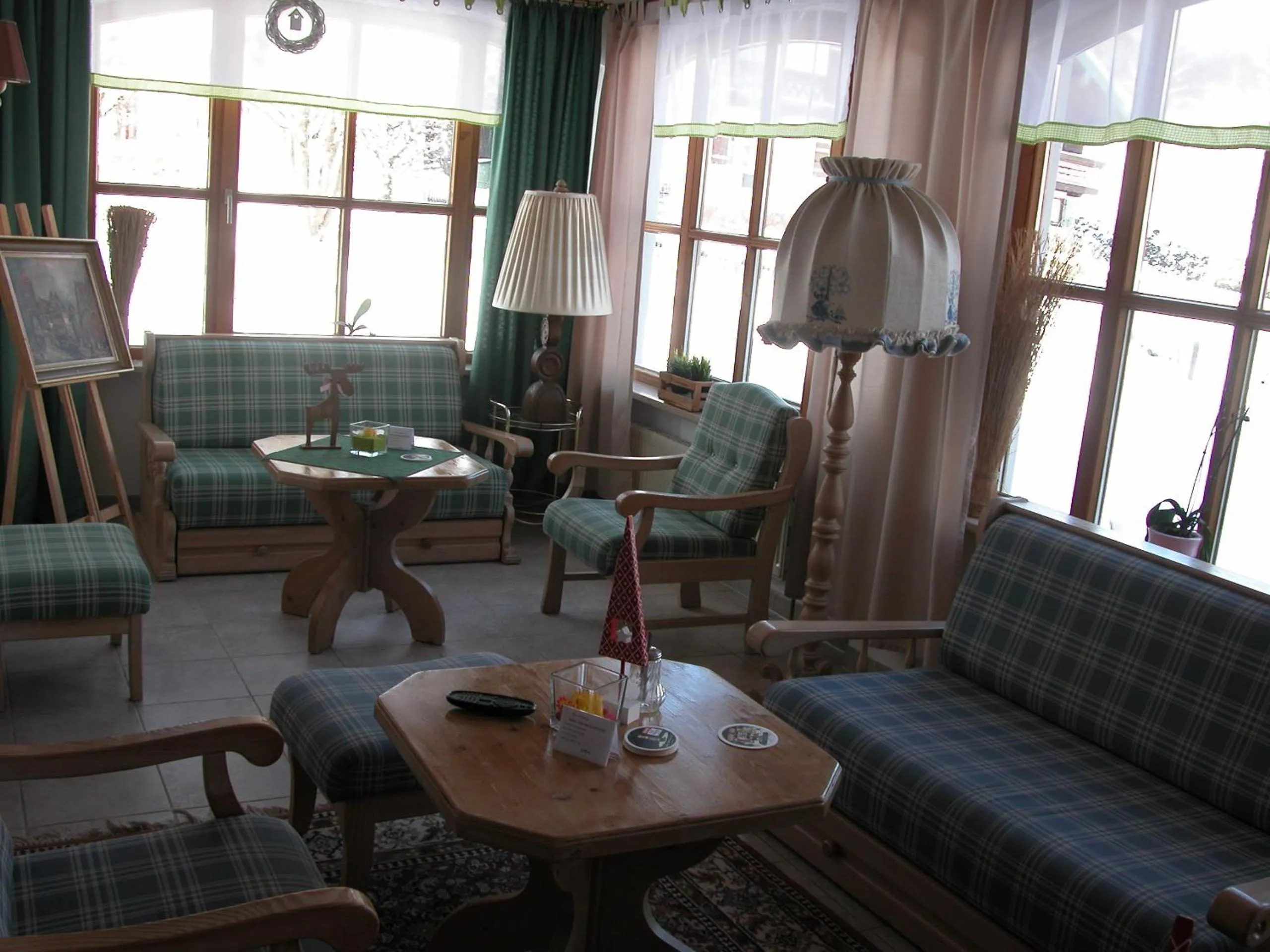 Lobby or reception in Hotel-Restaurant Zum Hirschhaus Inklusiv Chiemgaukarte