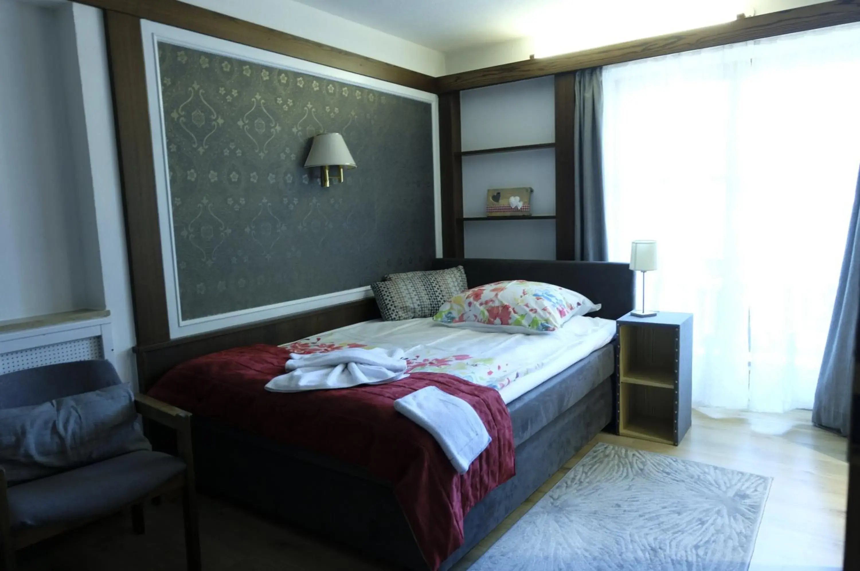 Single Room in Hotel-Restaurant Zum Hirschhaus Inklusiv Chiemgaukarte Single Room in Hotel-Restaurant Zum Hirschhaus Inklusiv Chiemgaukarte
