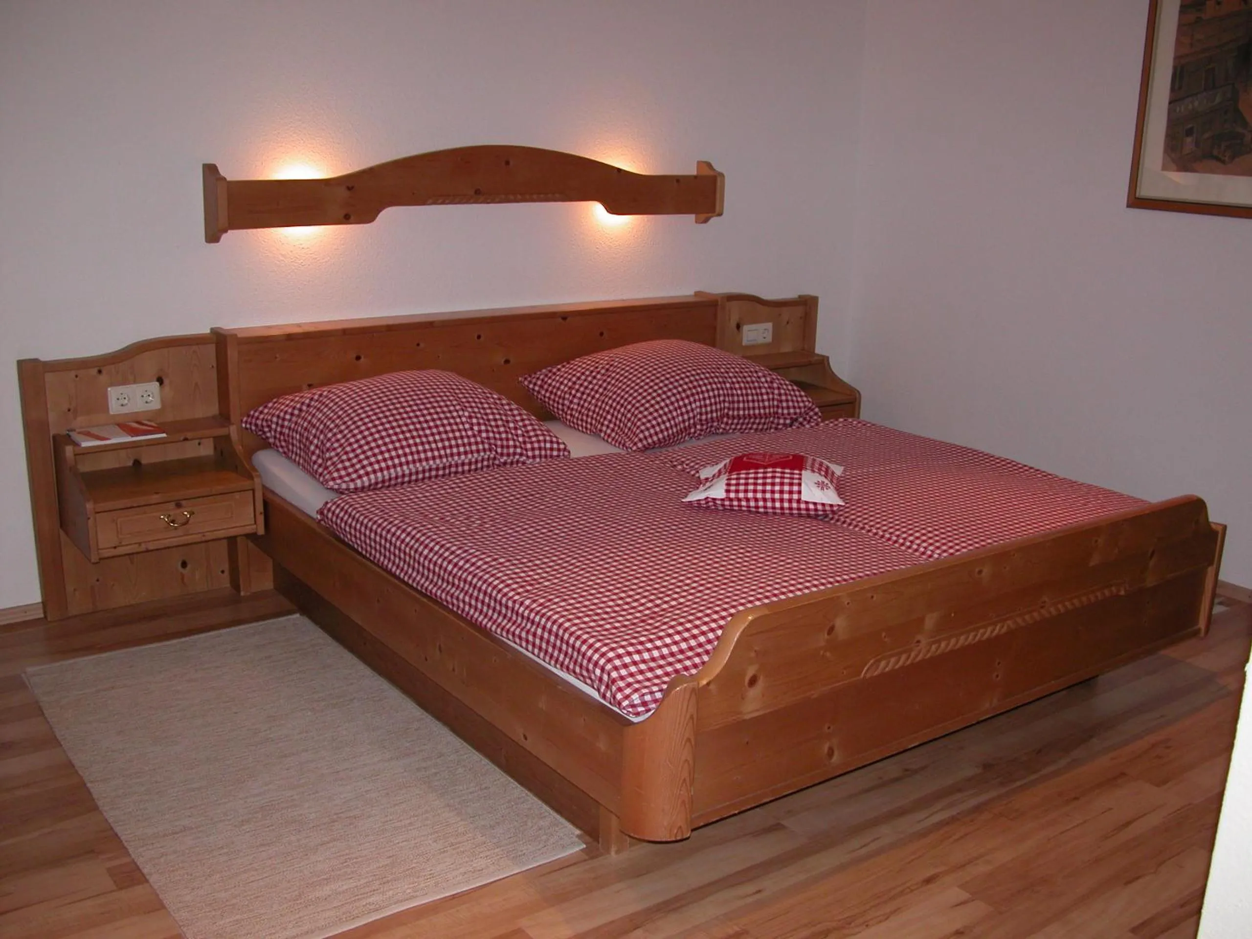 Photo of the whole room, Bed in Hotel-Restaurant Zum Hirschhaus Inklusiv Chiemgaukarte