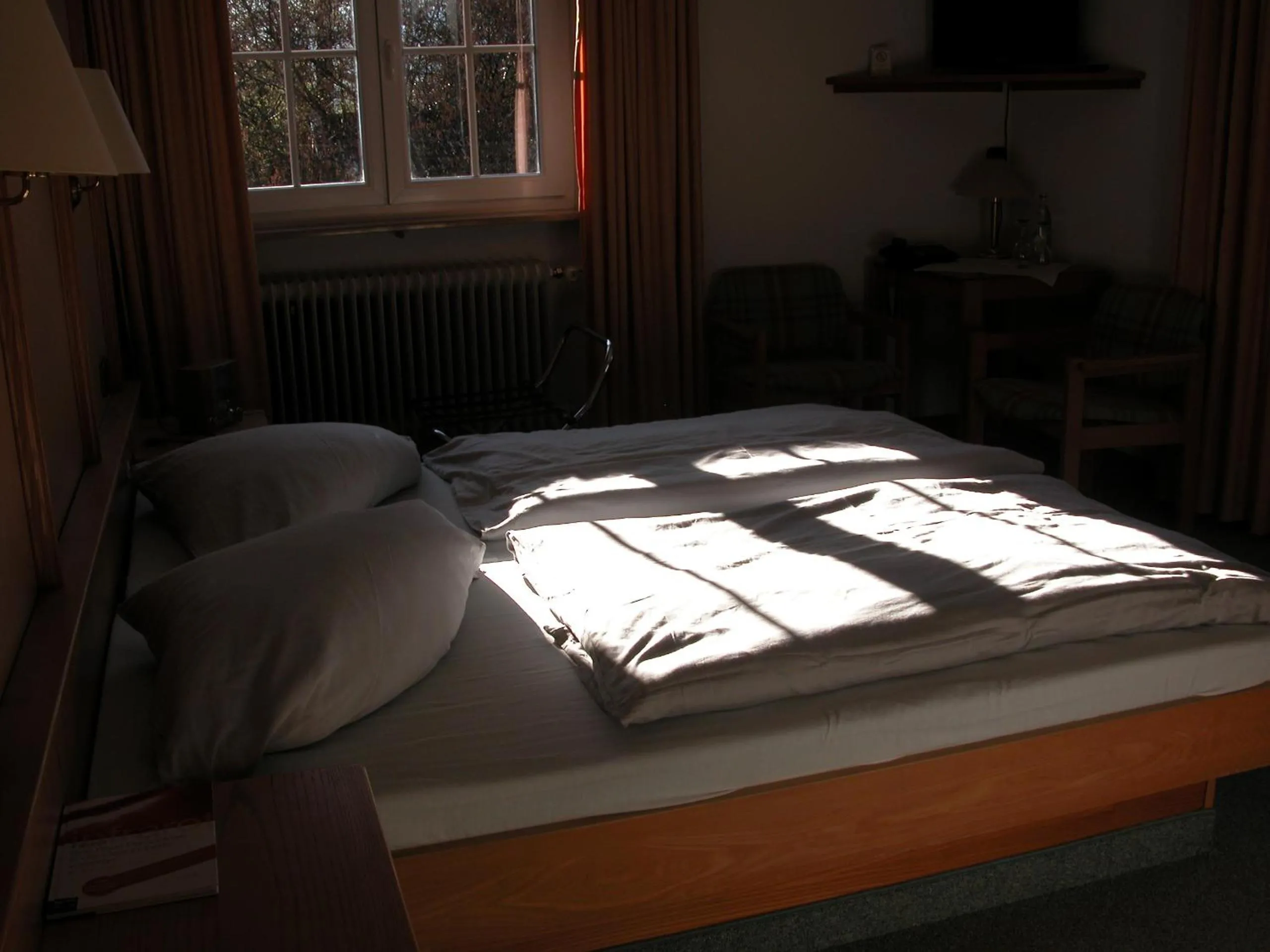 Day, Bed in Hotel-Restaurant Zum Hirschhaus Inklusiv Chiemgaukarte