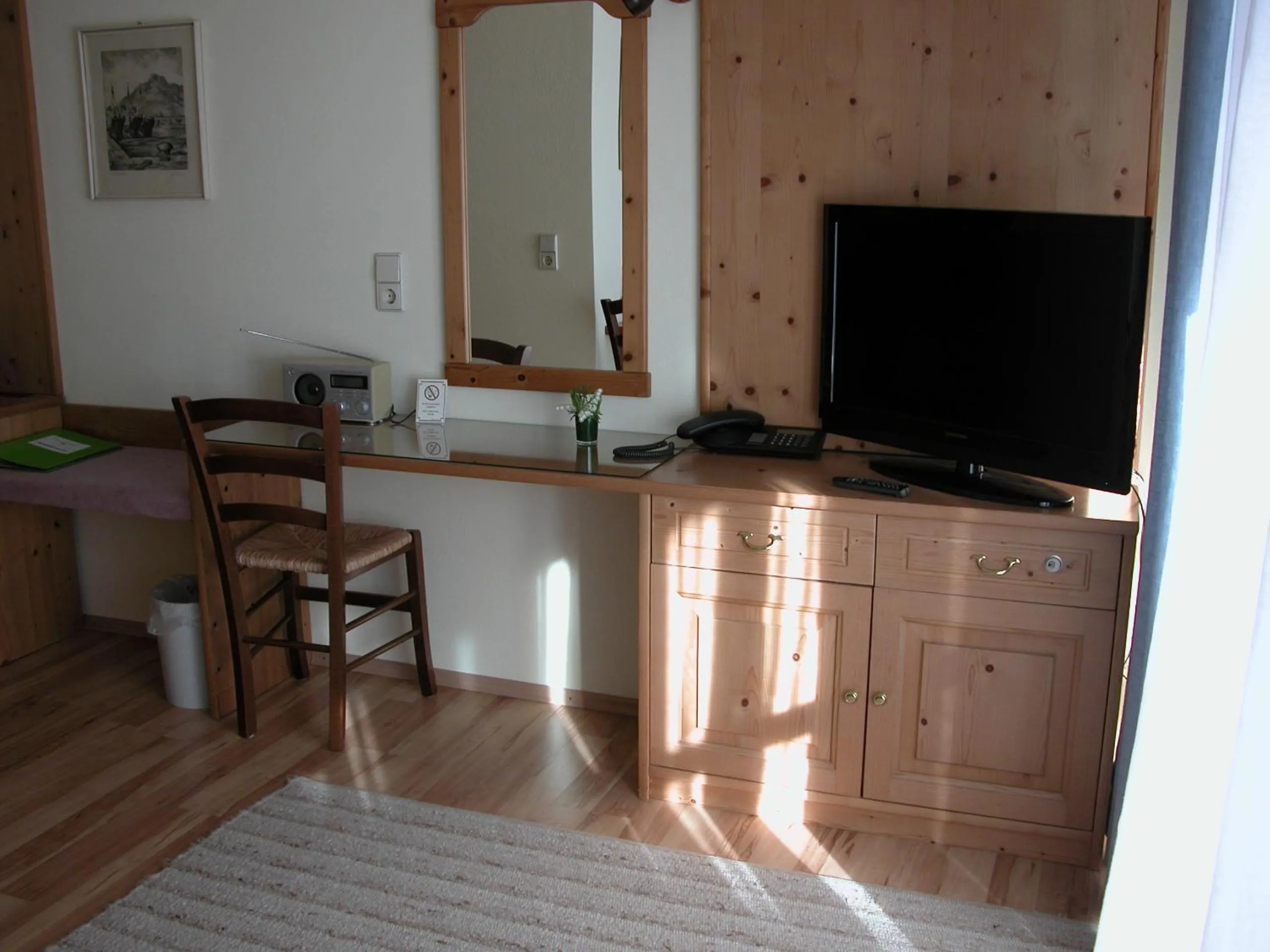 TV and multimedia in Hotel-Restaurant Zum Hirschhaus Inklusiv Chiemgaukarte