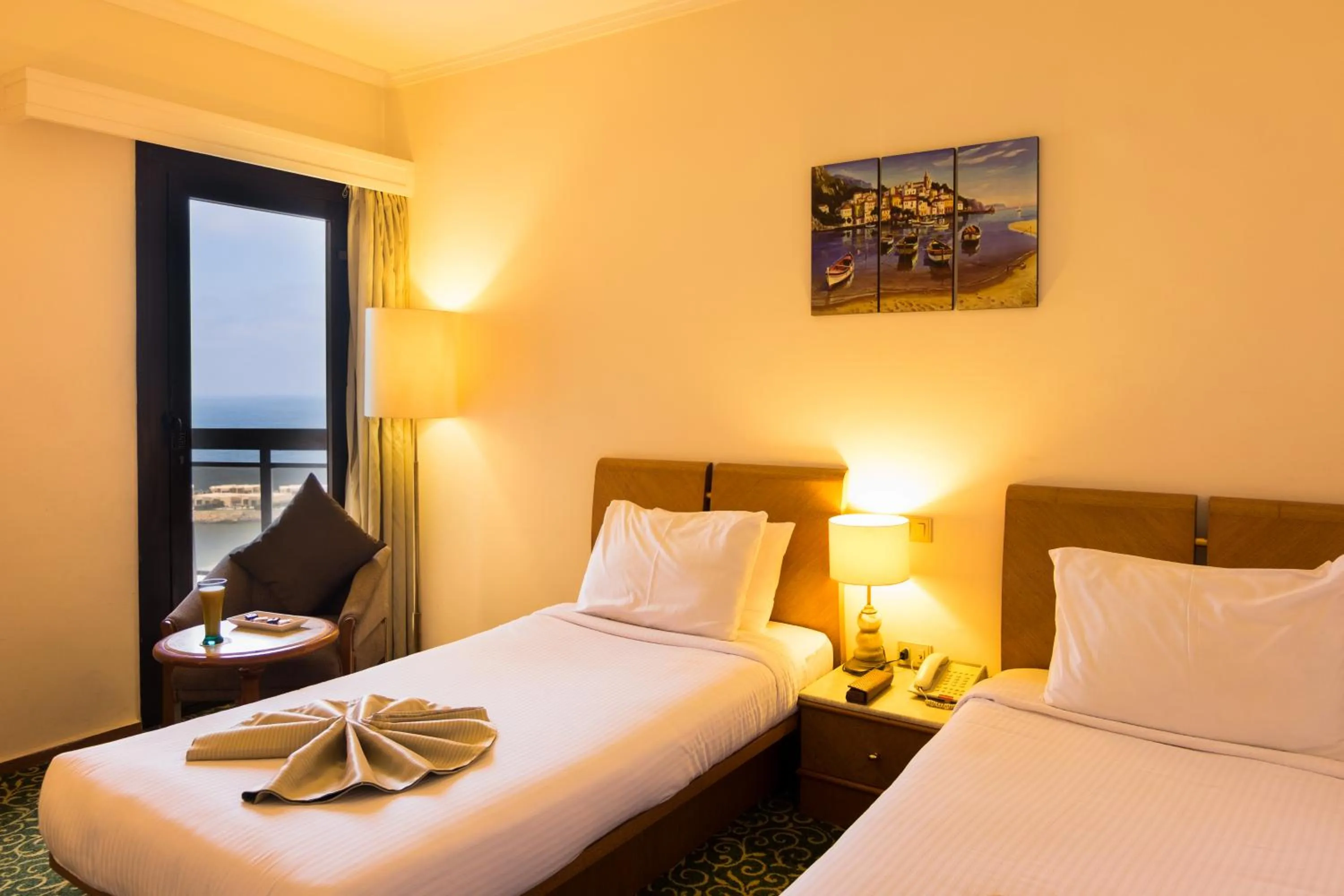 Bedroom, Bed in Plaza Hotel Alexandria