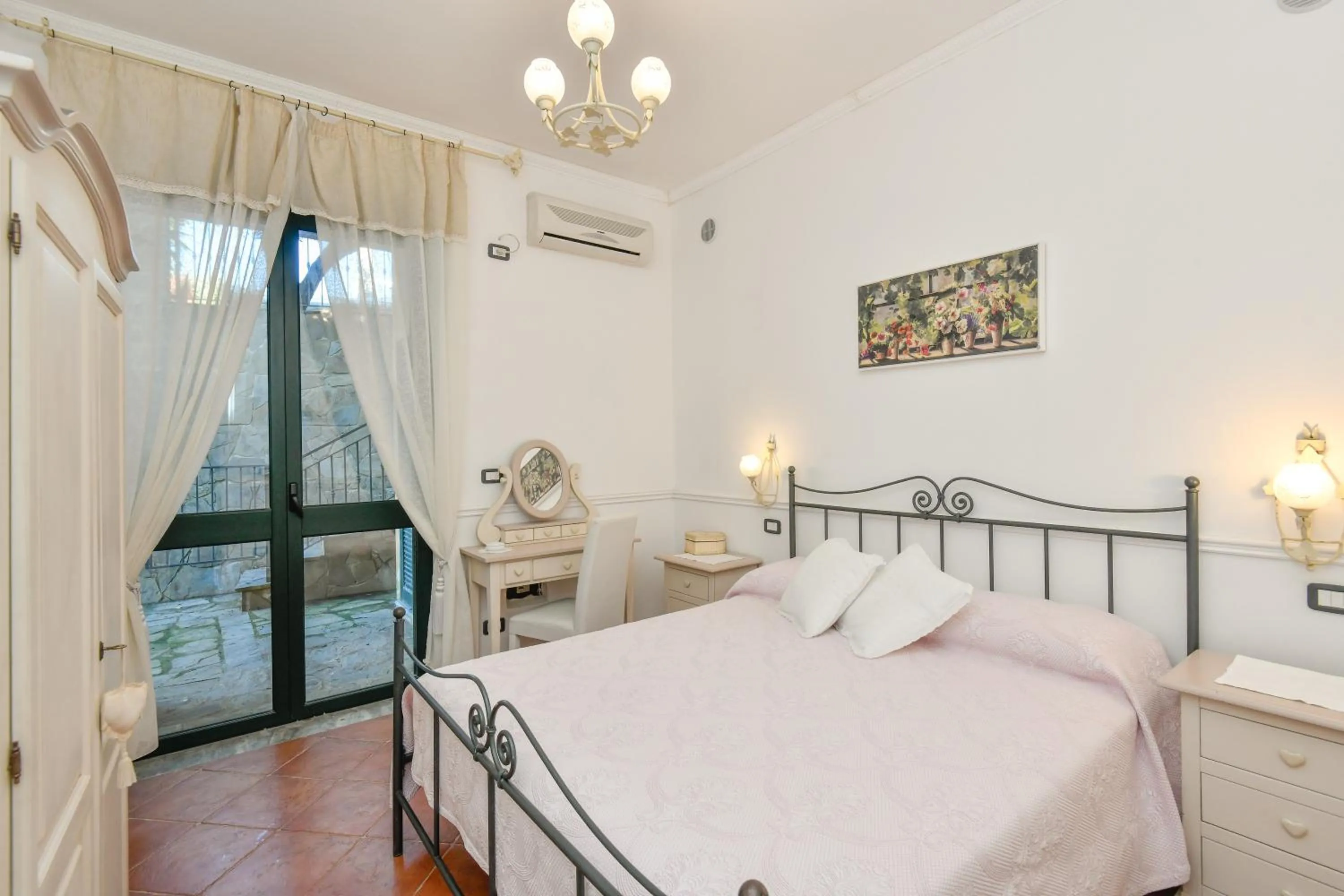 Bed in Villa Elaia