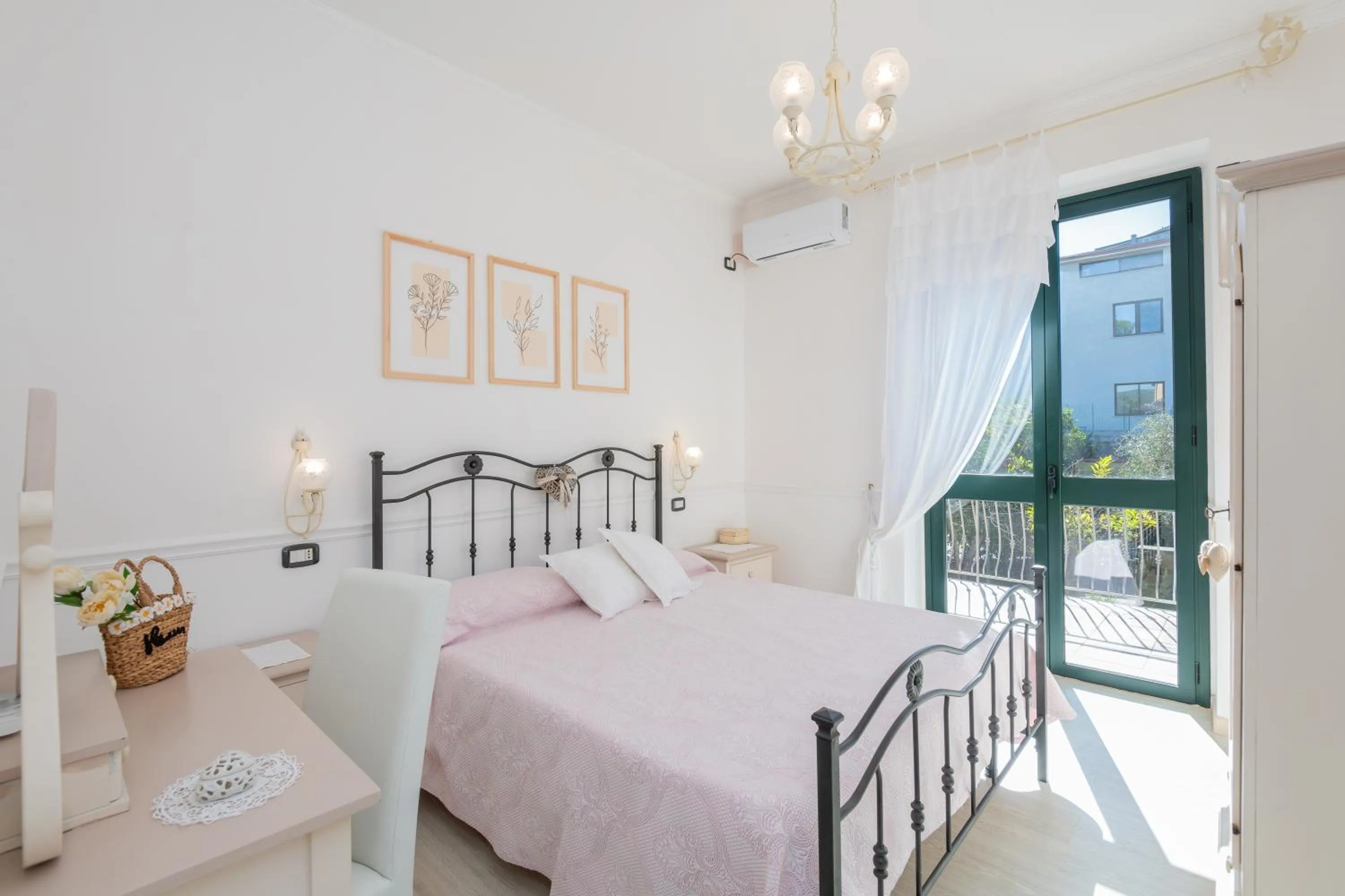 Bed in Villa Elaia