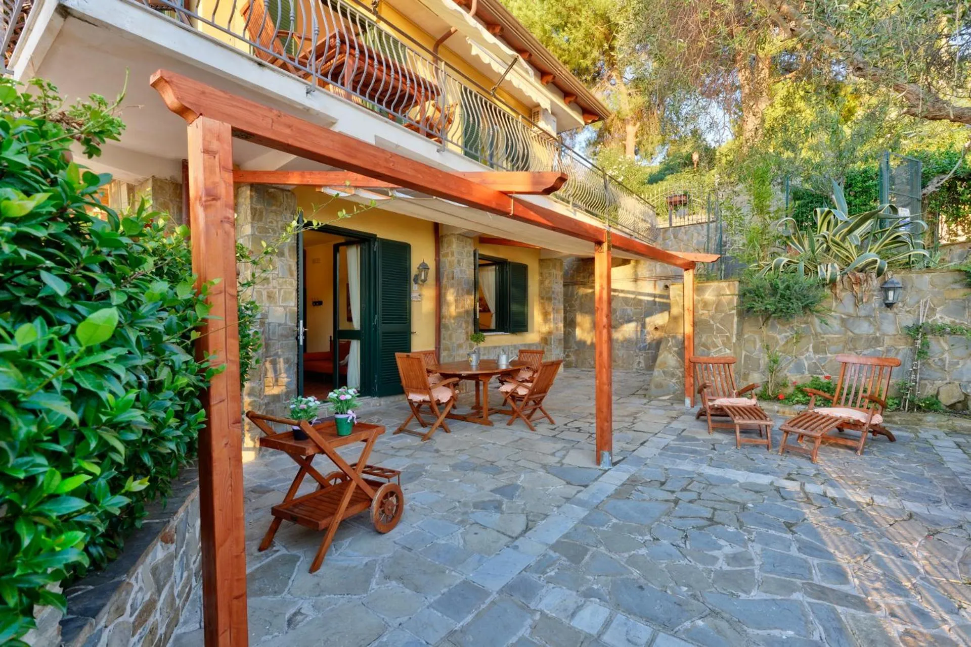 Garden in Villa Elaia