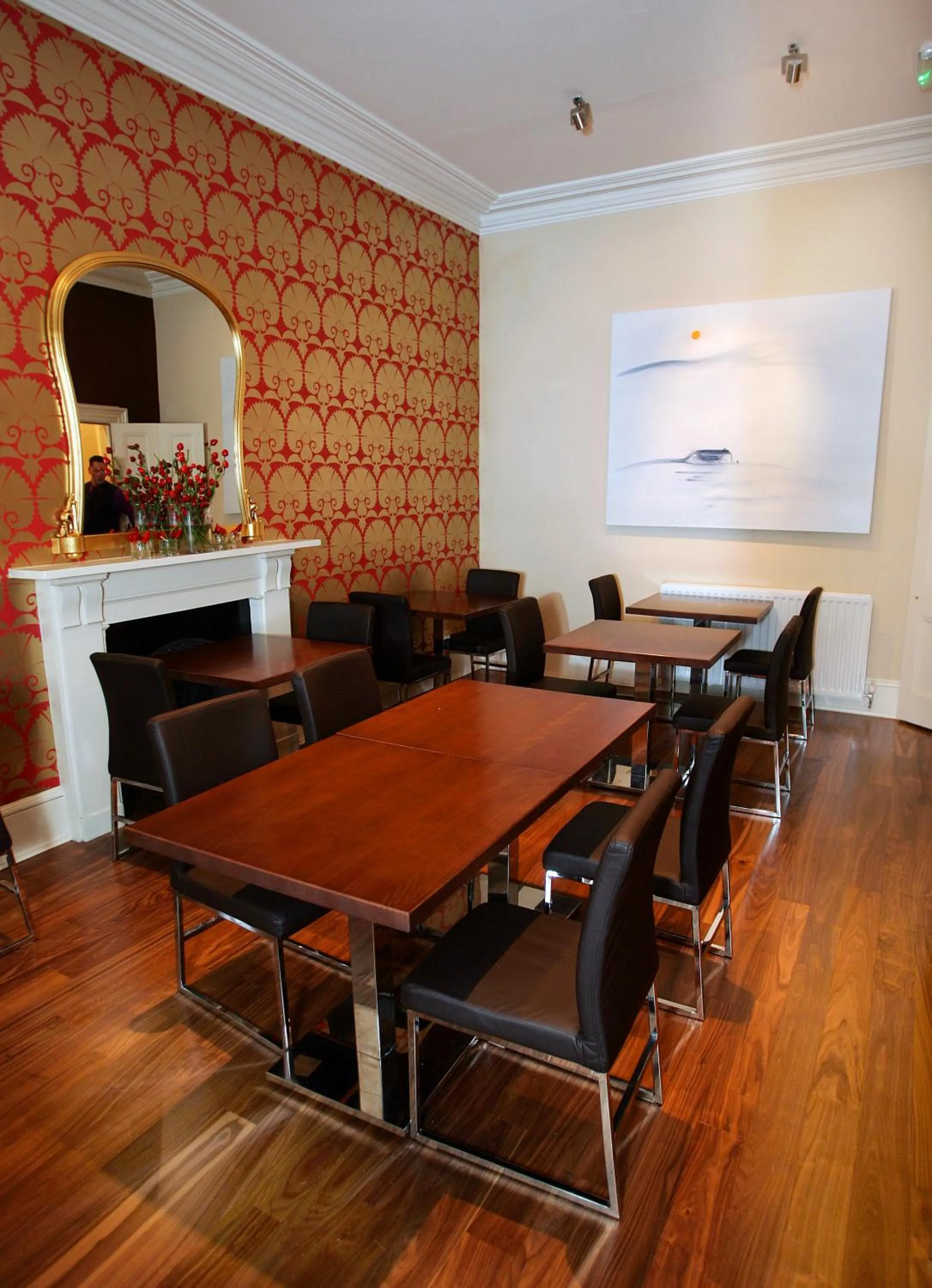 Business facilities in Boutique 25