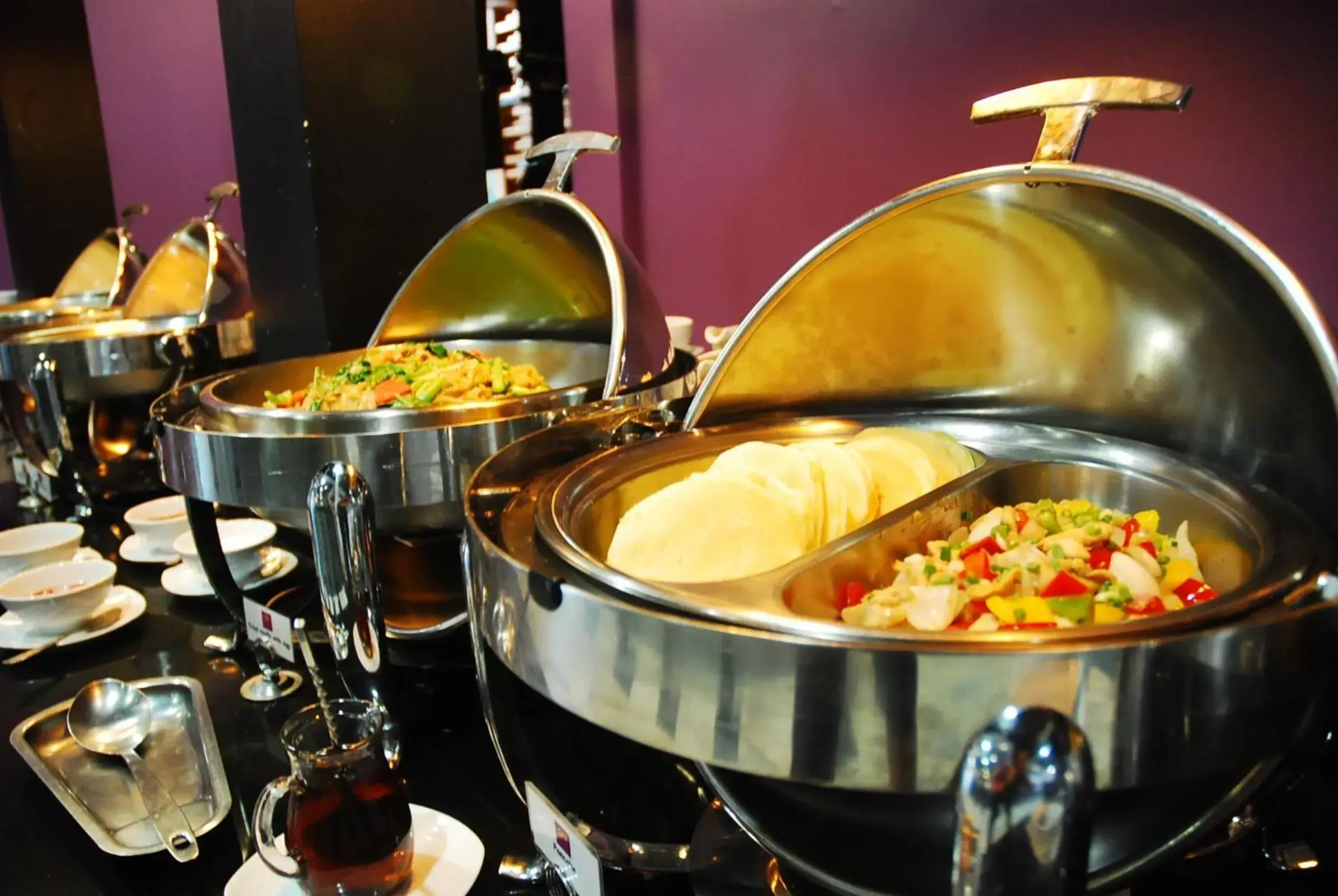 Food and drinks in The Embassy Sathorn Food and drinks in The Embassy Sathorn