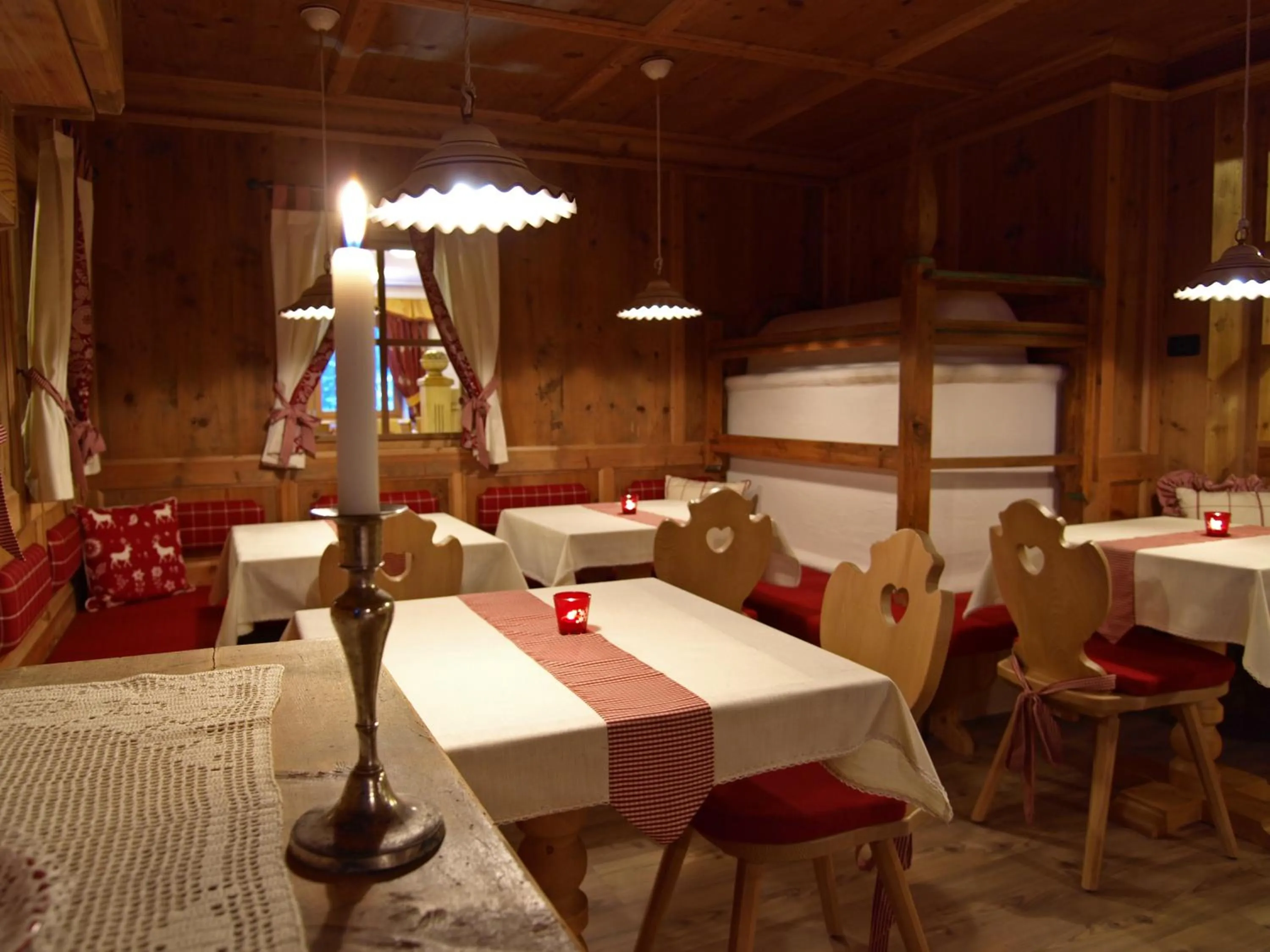 Communal lounge/ TV room in Hotel Negritella