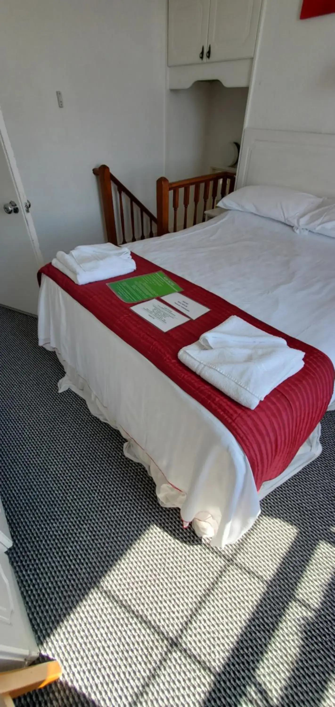 Bed in Ash Hotel B&B