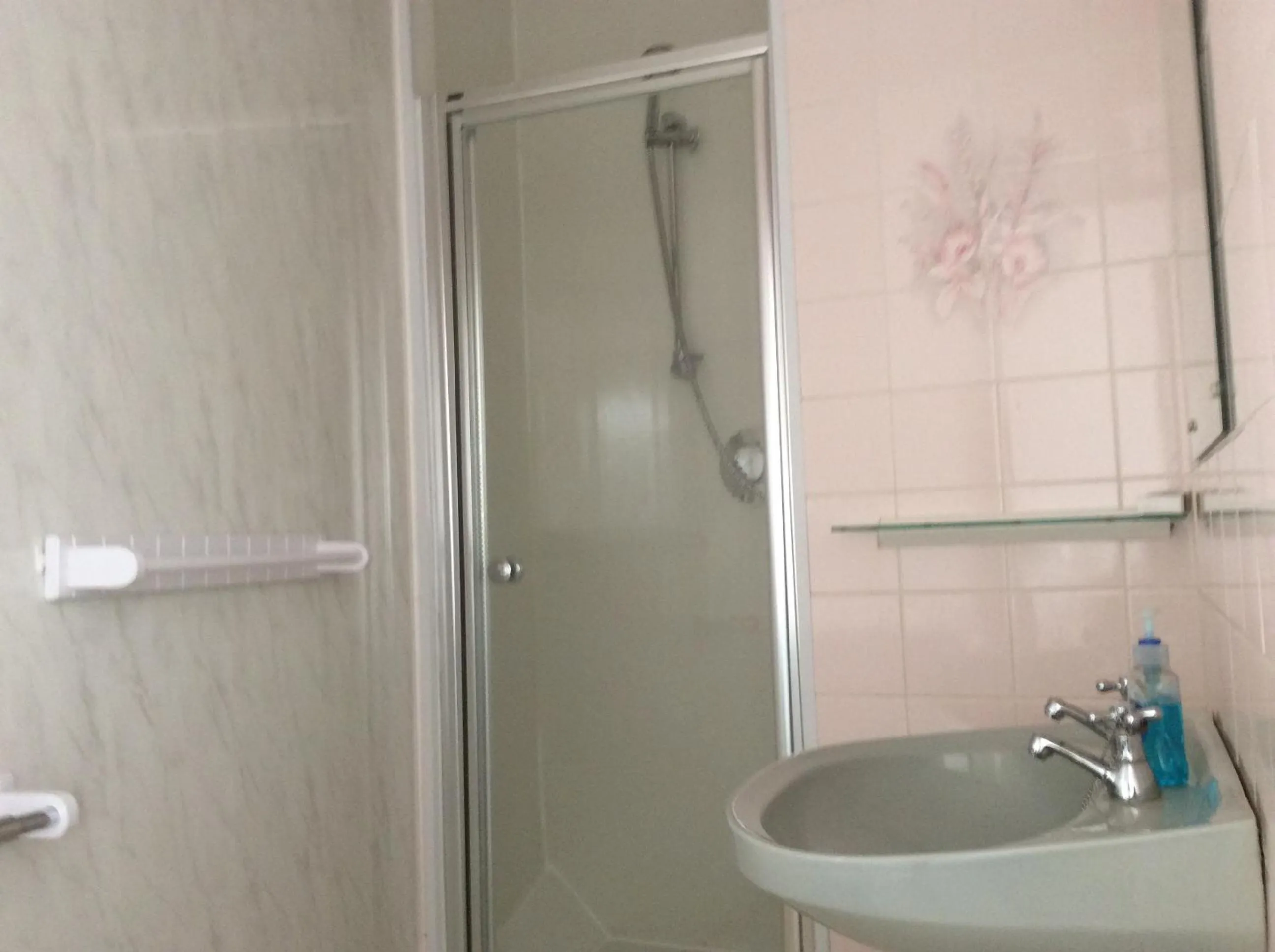 Bathroom in Ash Hotel B&B