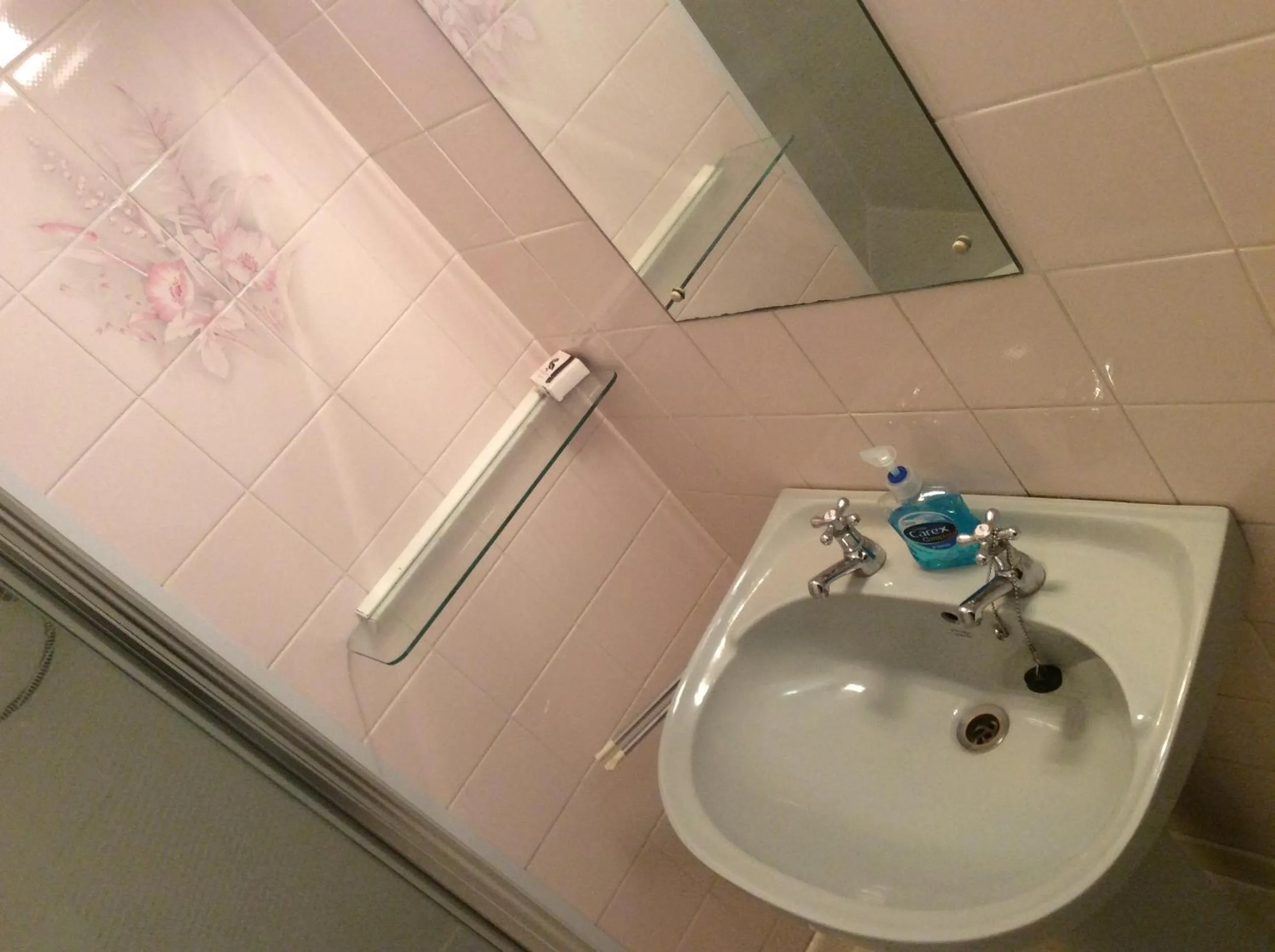 Bathroom in Ash Hotel B&B