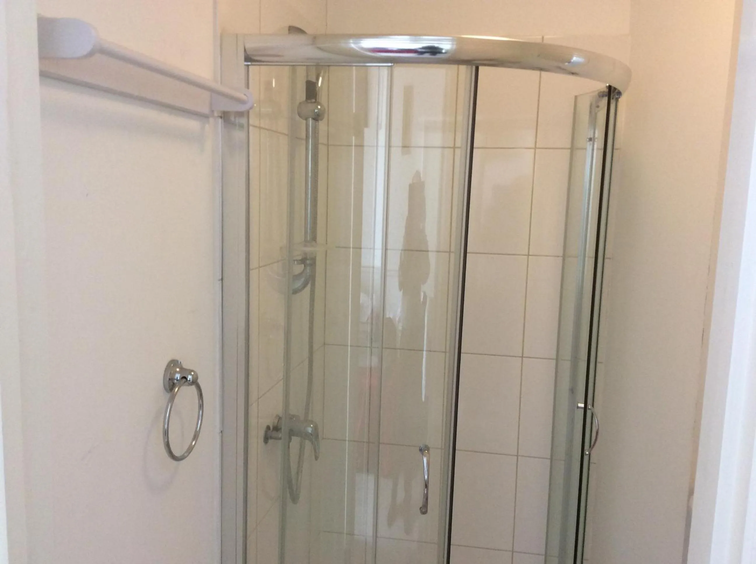 Bathroom in Ash Hotel B&B