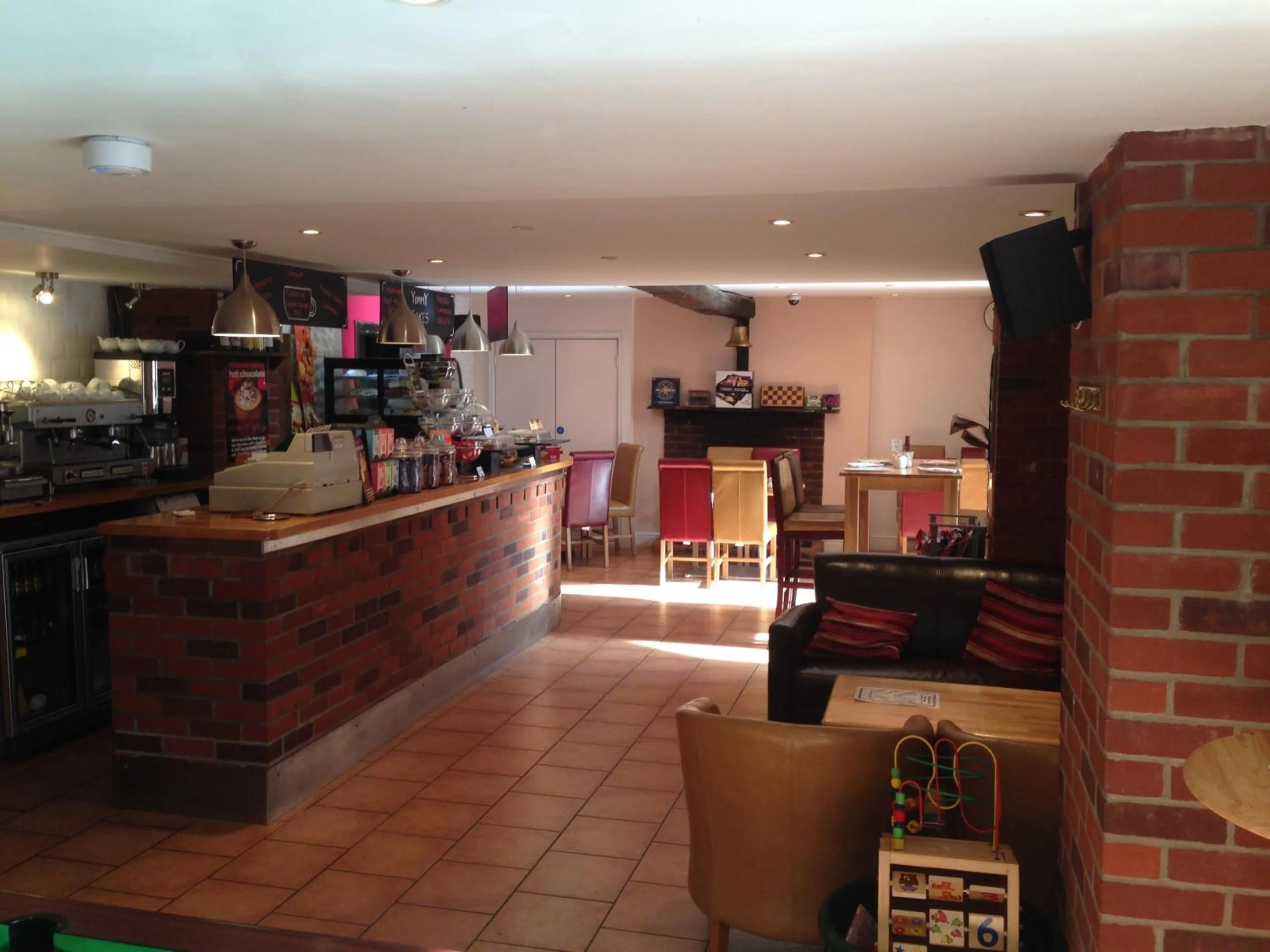 Lounge or bar in The Royal Hotel