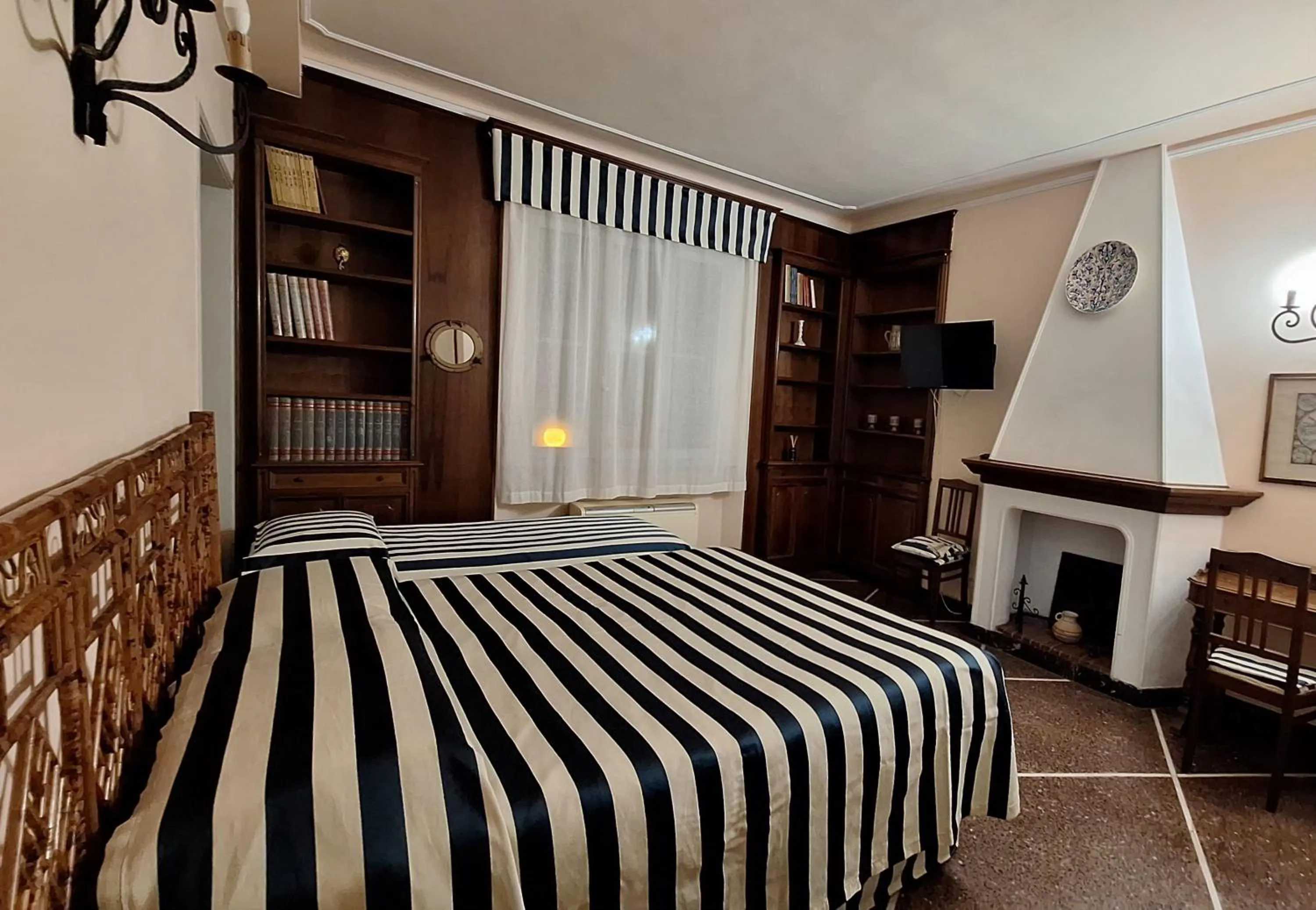 Library, Bed in Red Horse