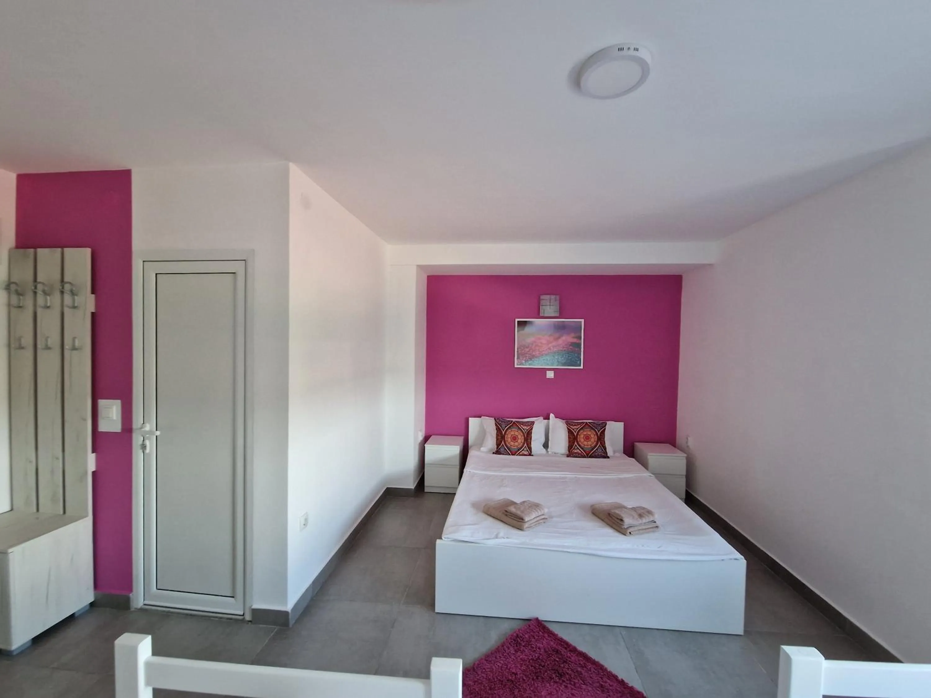 Photo of the whole room, Bed in Flamingo Resort