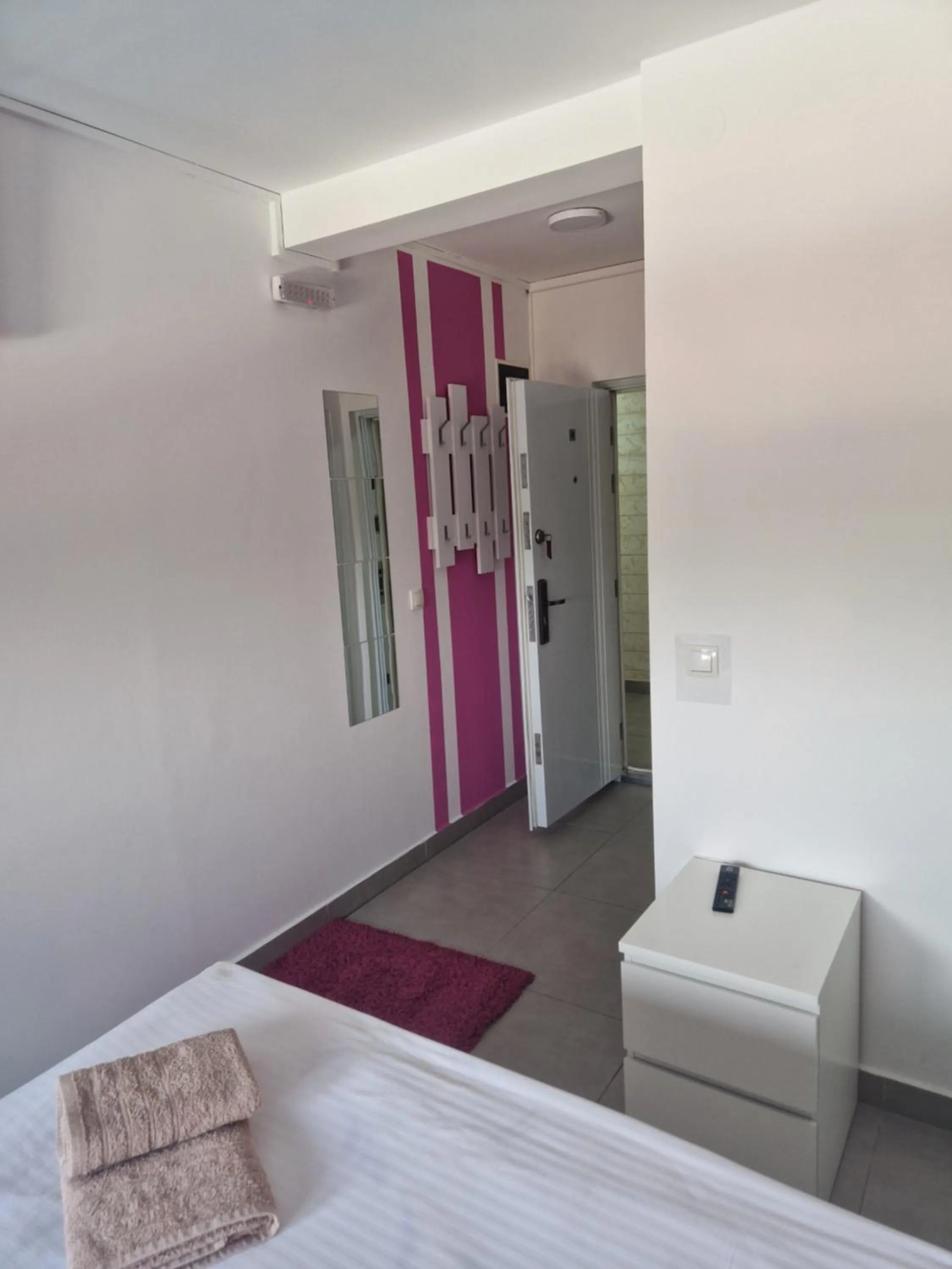 Photo of the whole room, Bed in Flamingo Resort