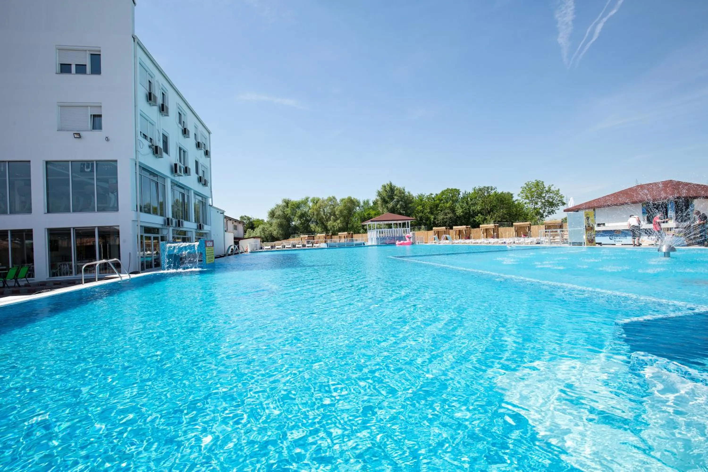 Swimming pool in Flamingo Resort