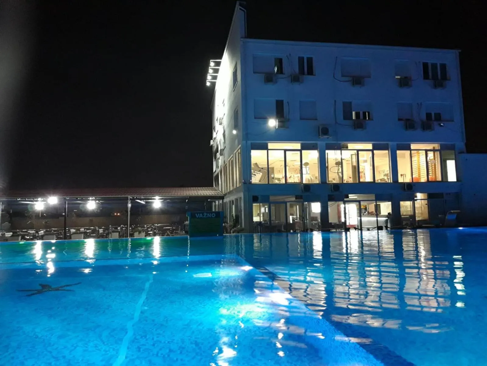 Swimming pool in Flamingo Resort