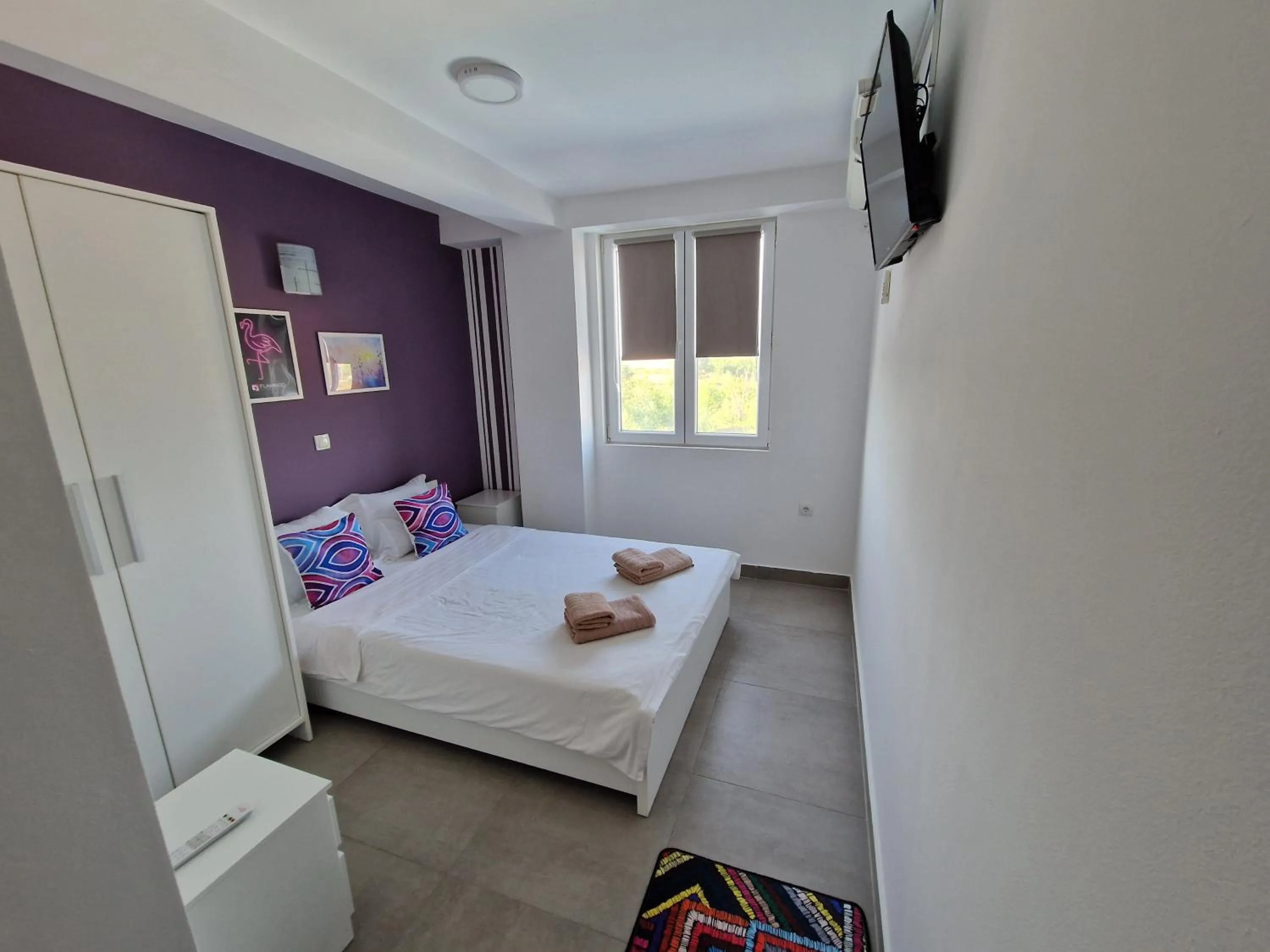 Photo of the whole room, Bed in Flamingo Resort