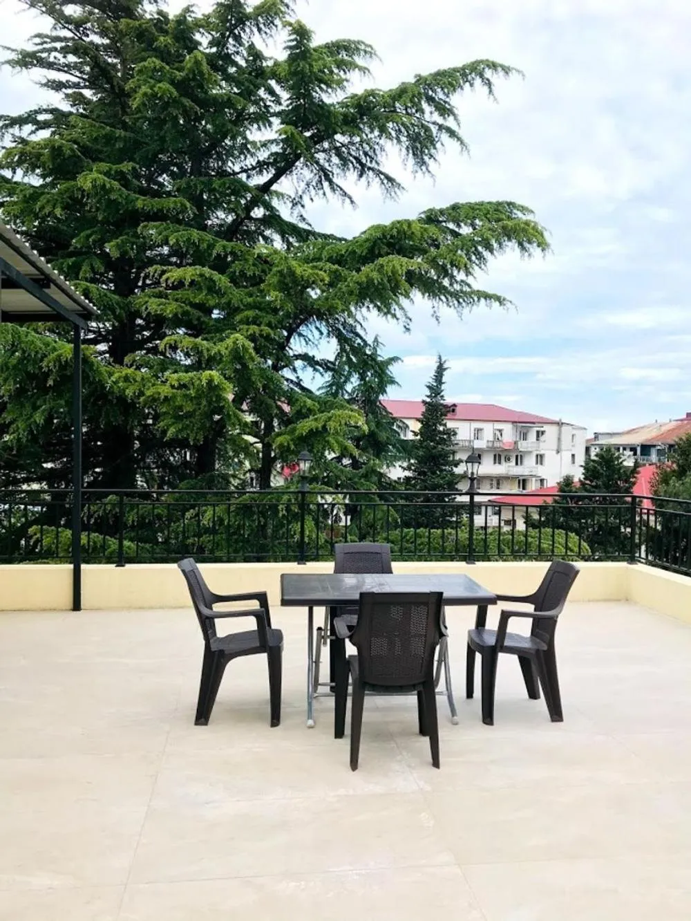 Property building in Gurya