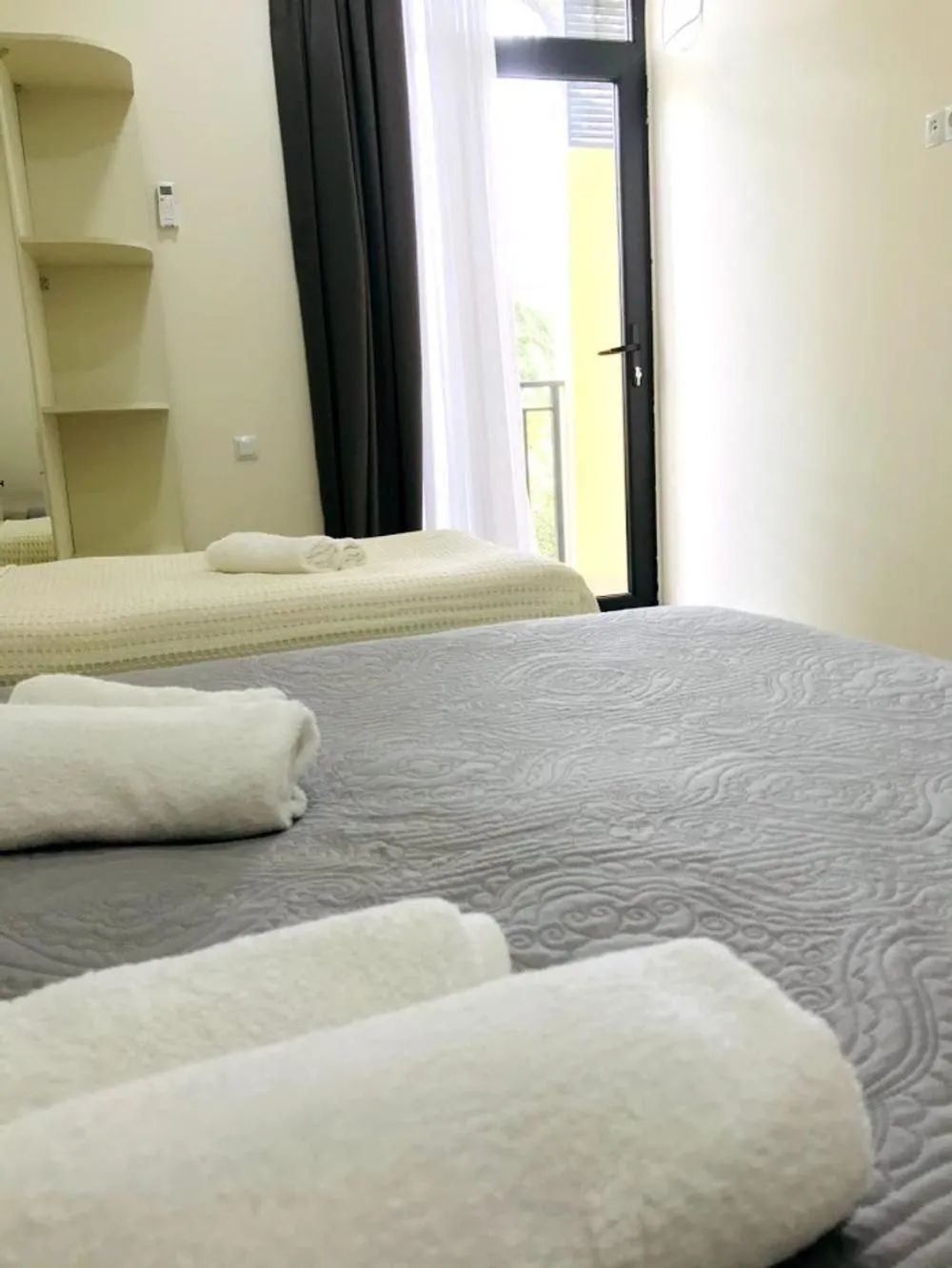 Property building, Bed in Gurya