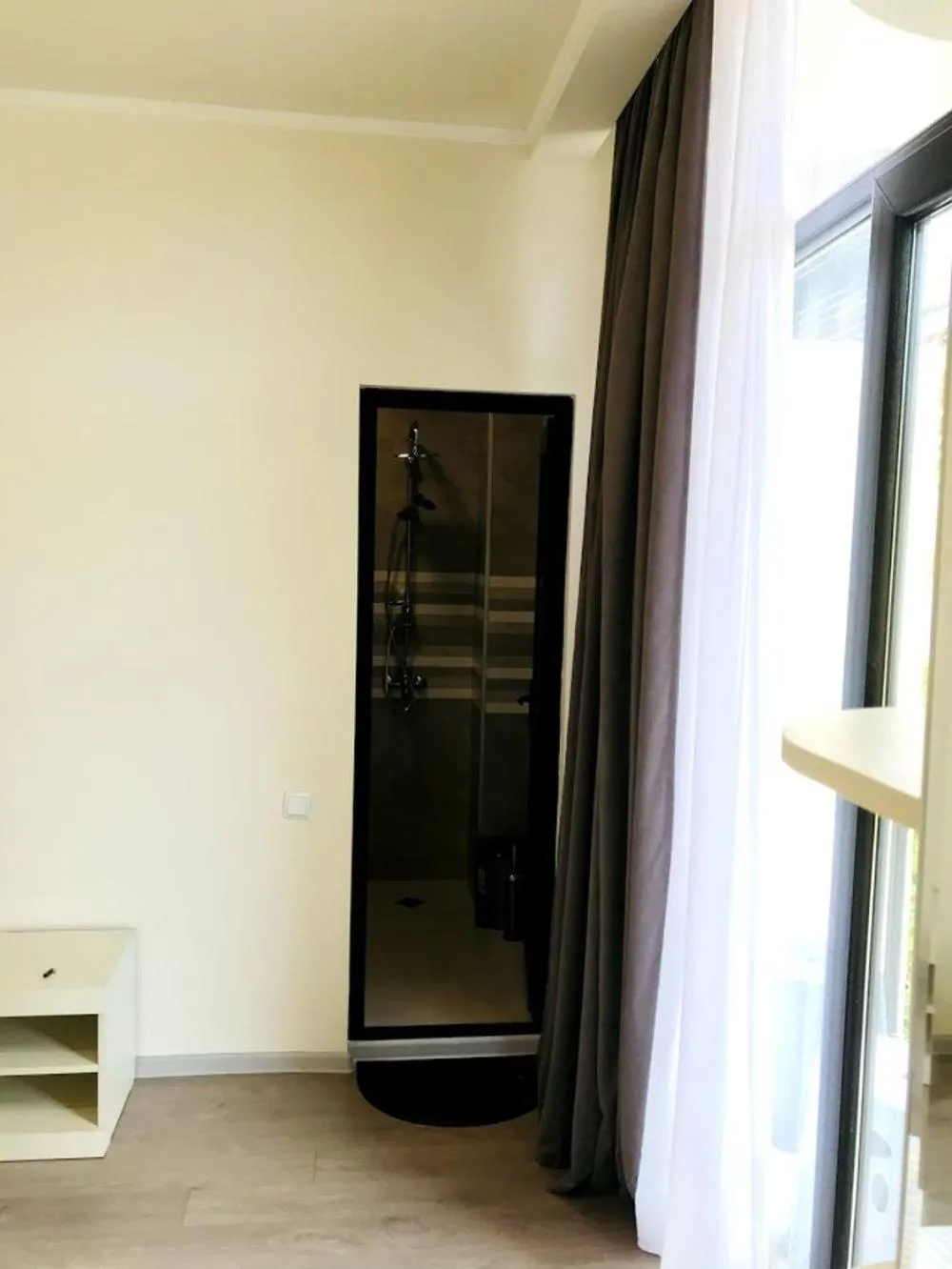 Property building in Gurya