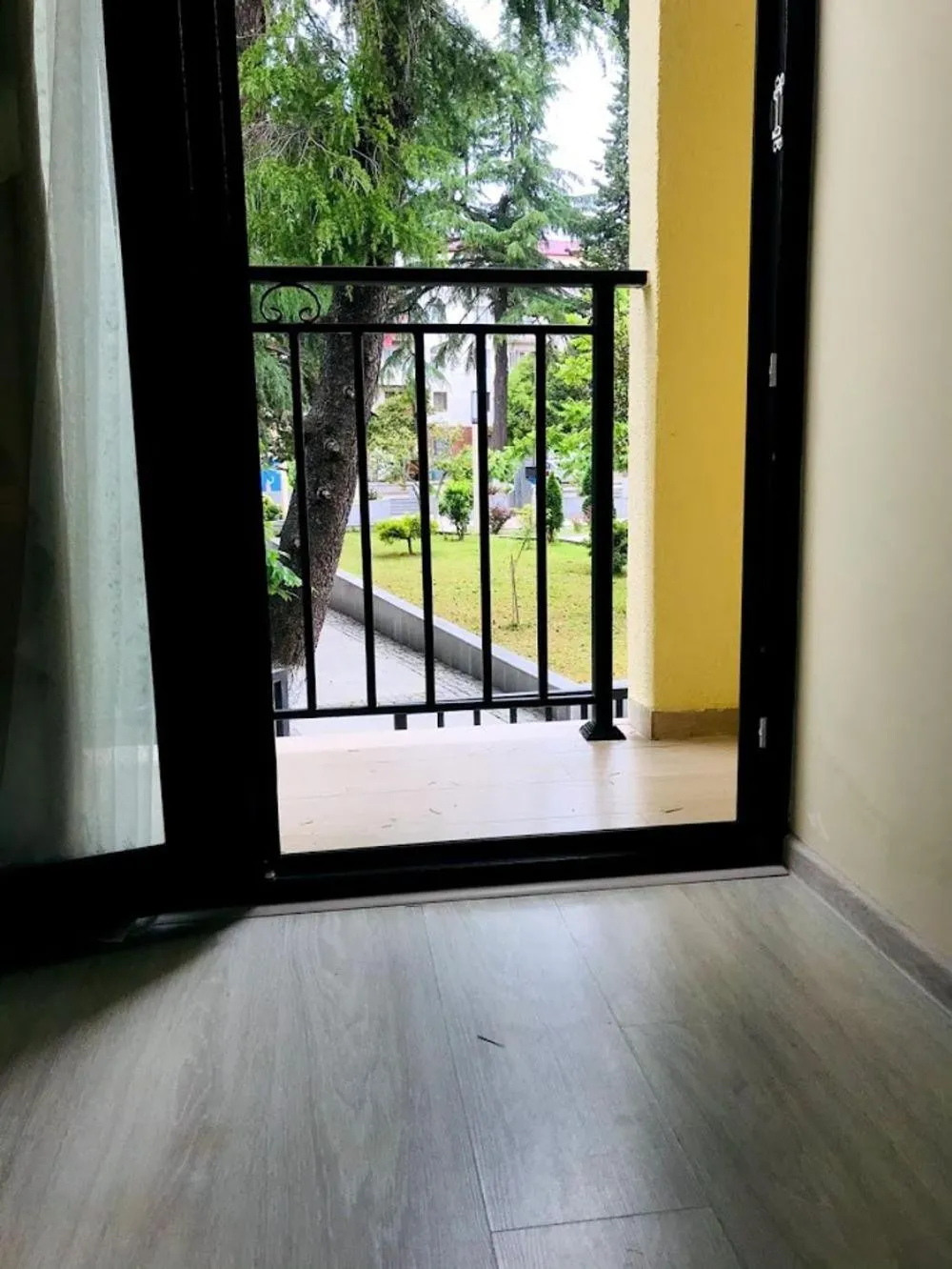 Property building in Gurya