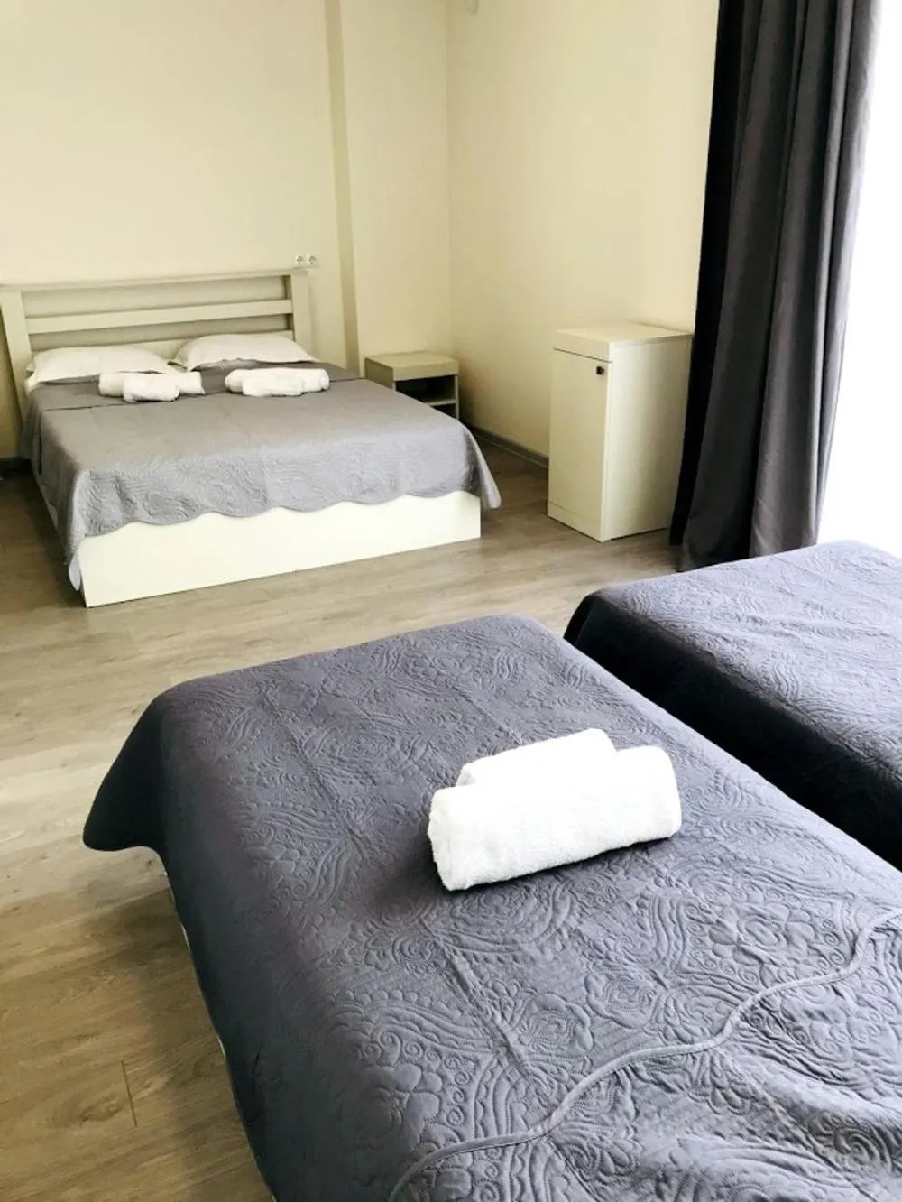 Property building, Bed in Gurya