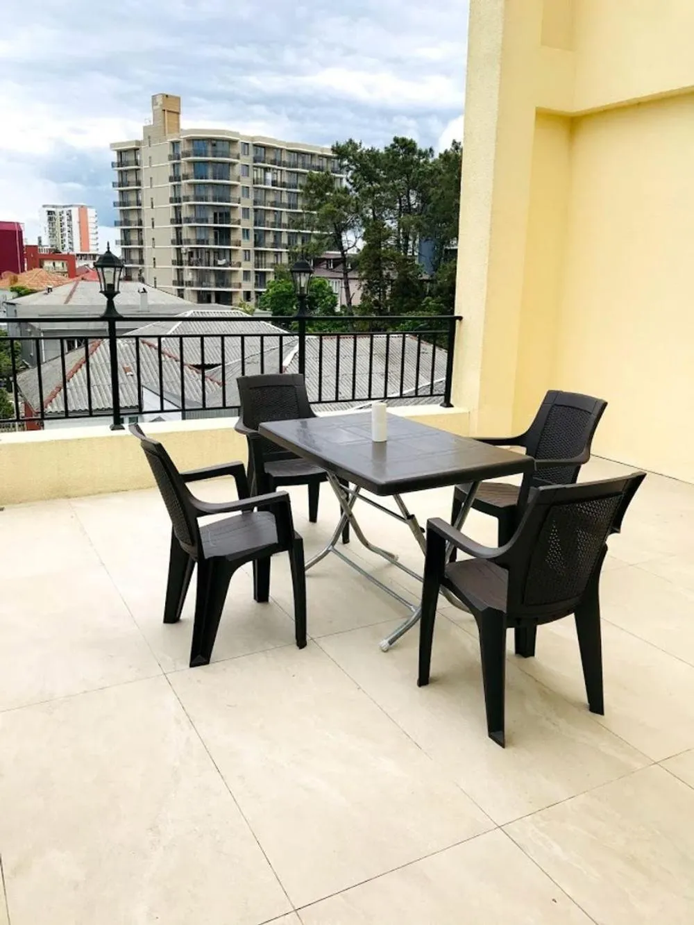 Property building in Gurya