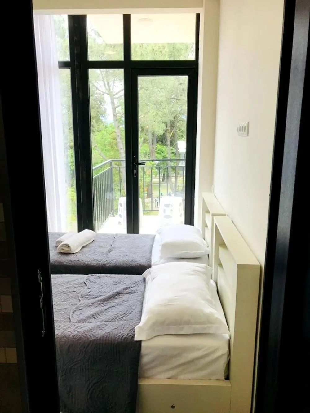 Property building, Bed in Gurya