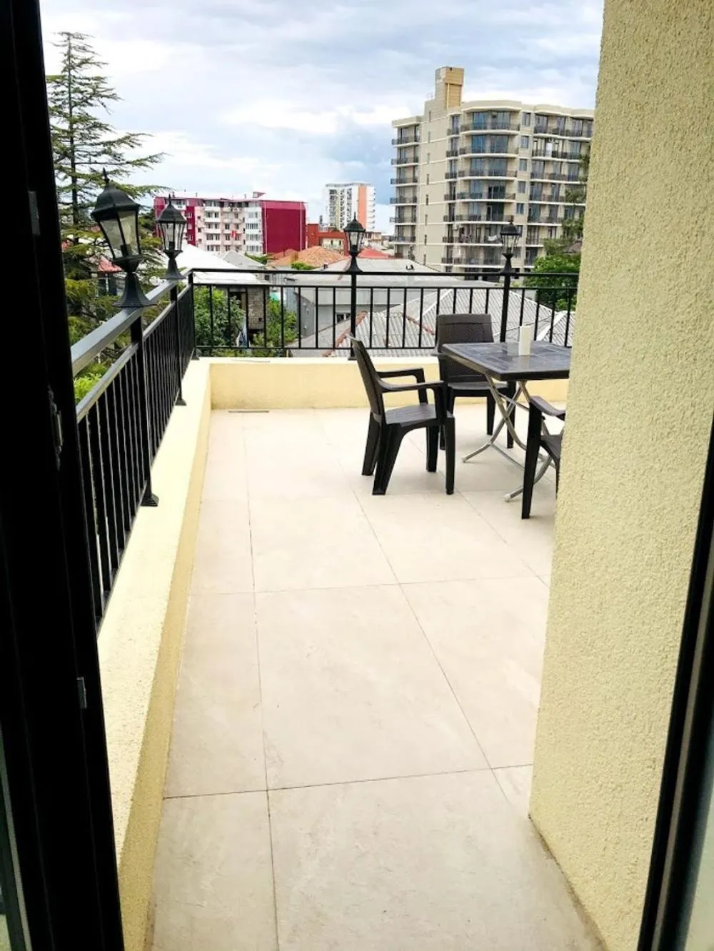 Property building in Gurya
