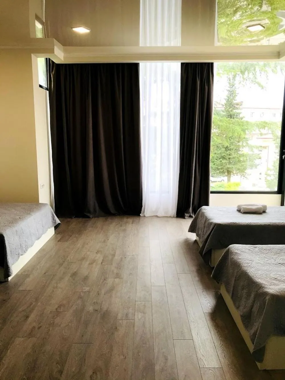 Property building, Bed in Gurya