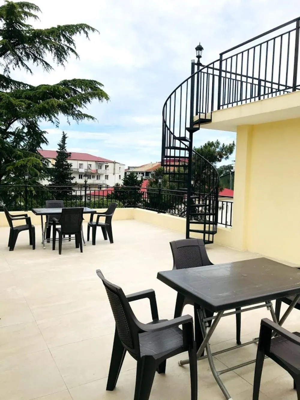 Property building in Gurya