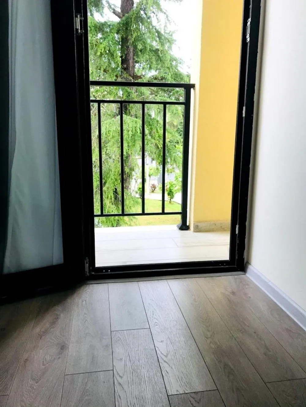 Property building in Gurya