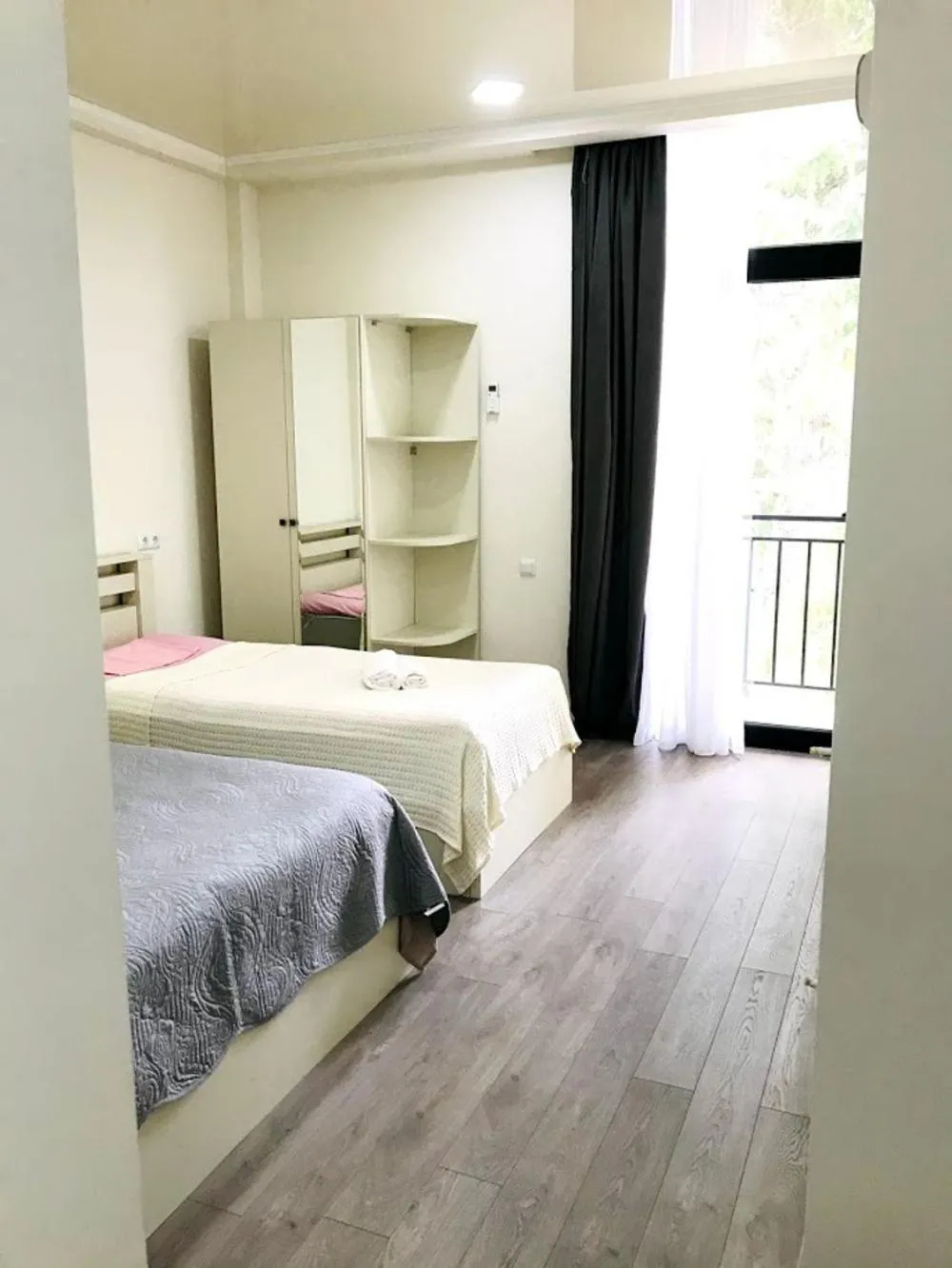 Property building, Bed in Gurya