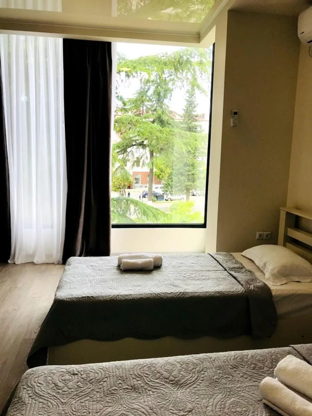 Property building, Bed in Gurya