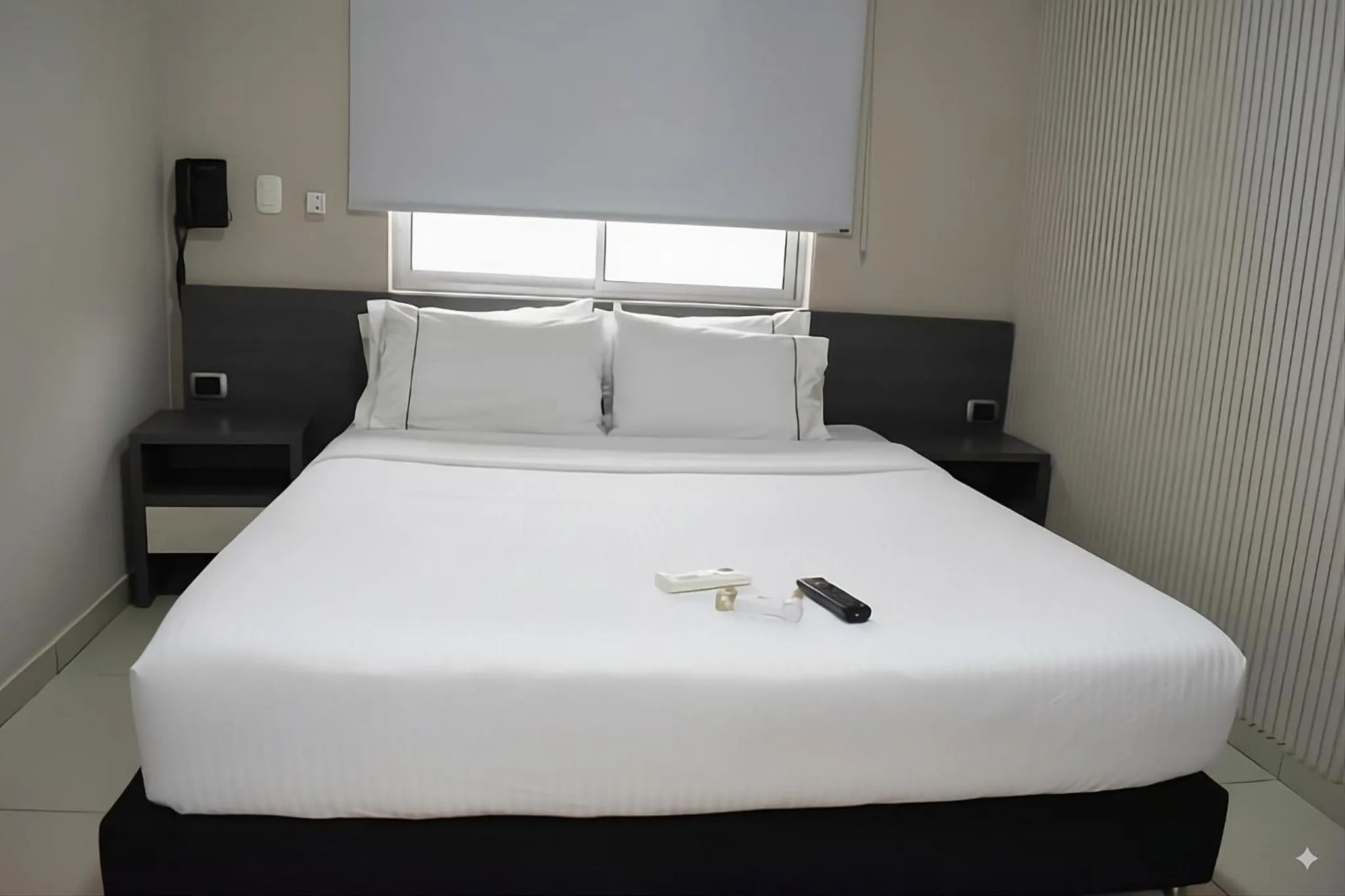 Bed in Hotel Doral Inn