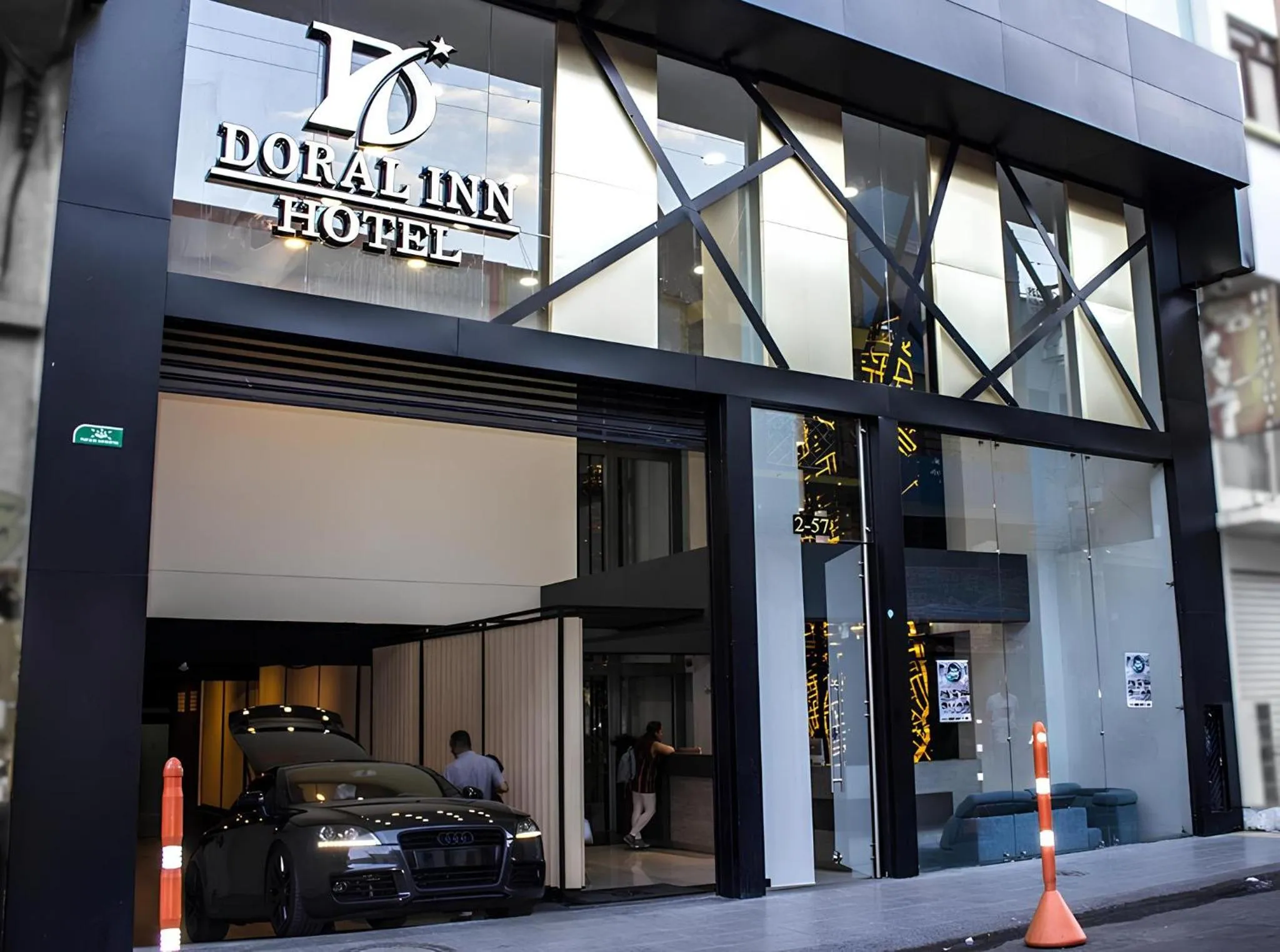 Hotel Doral Inn