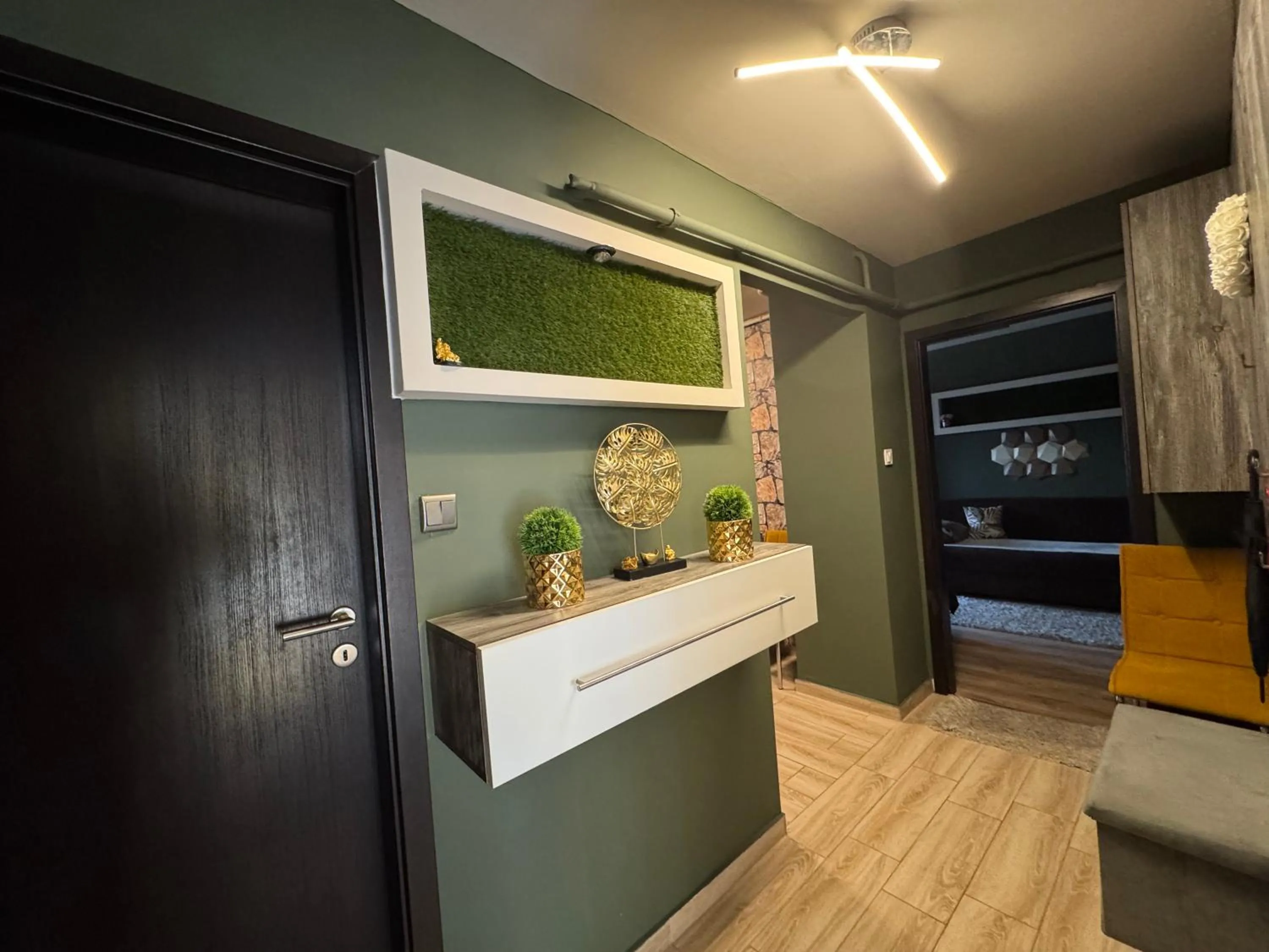Mox Downtown Apartman