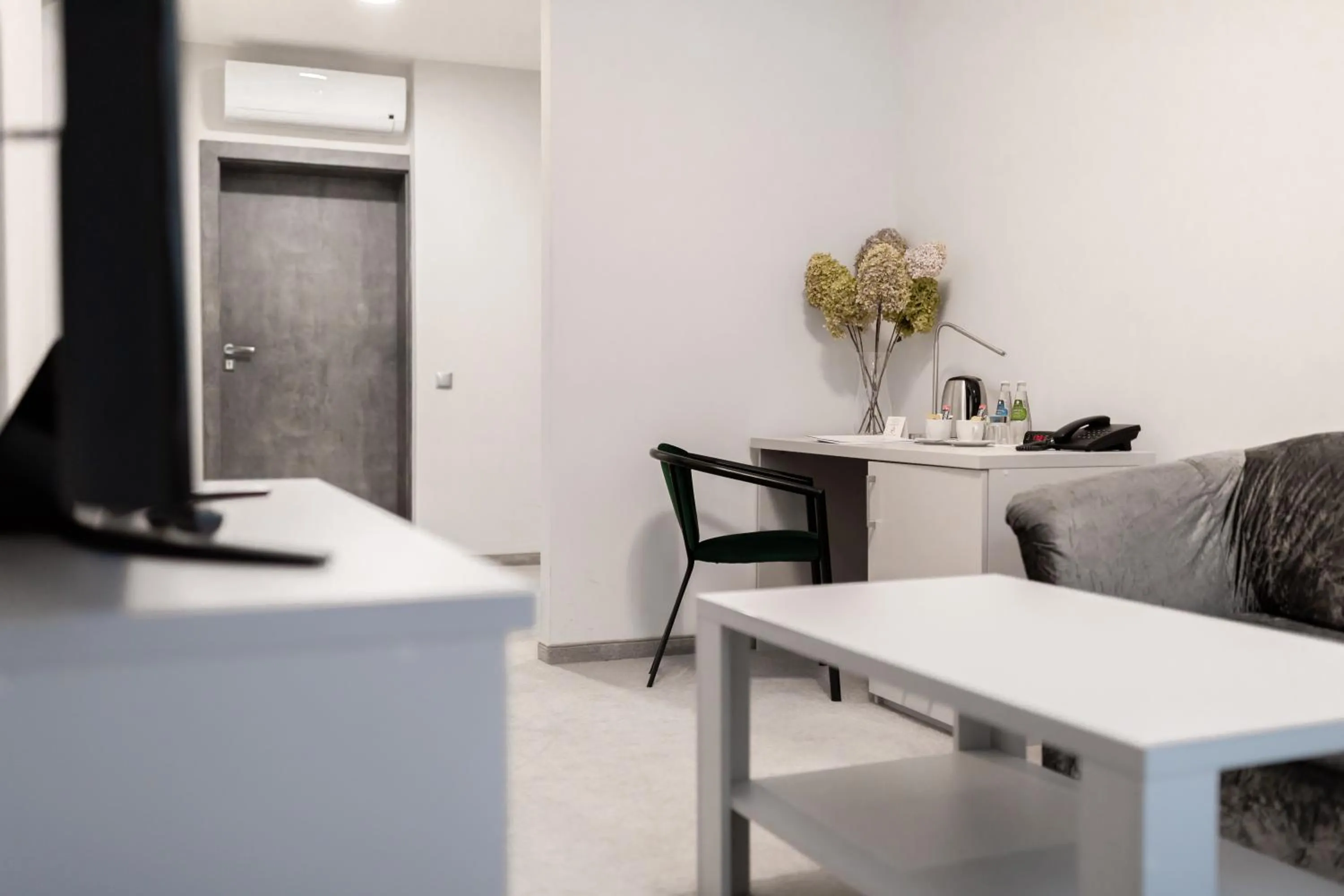 Seating area in Hotel Promenada Biznes & Wypoczynek