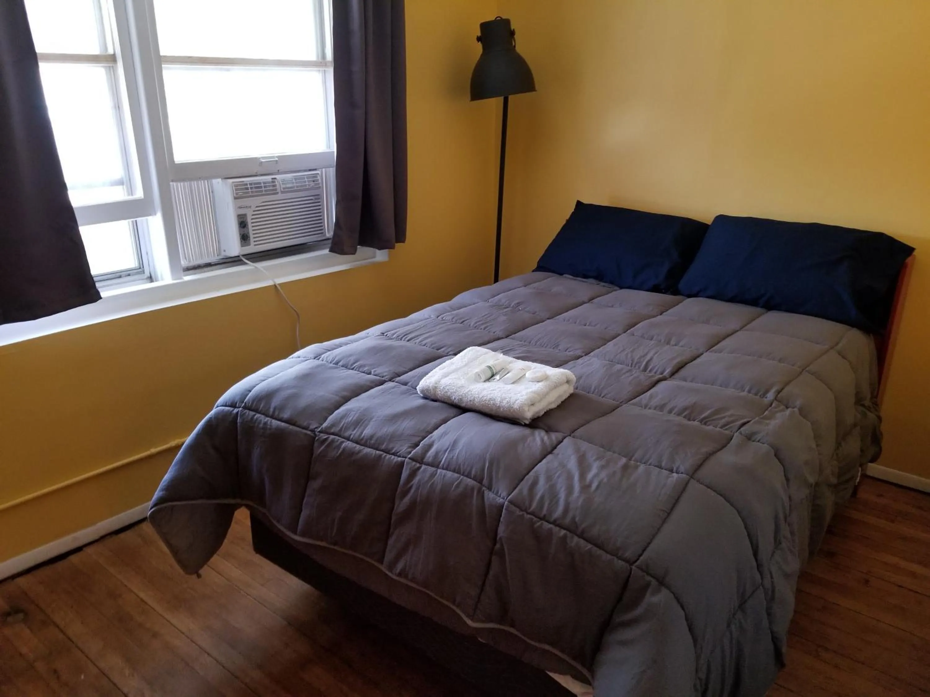 Bed in Hamtramck Hostel